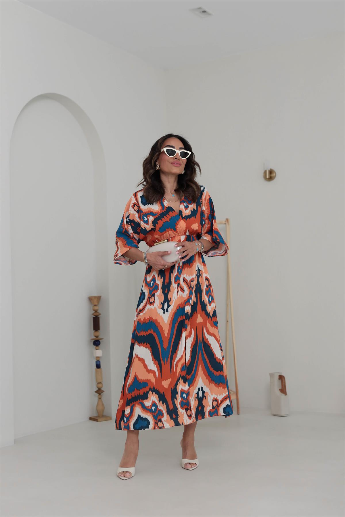 3154Y Kruvaze Yaka Beli Lastikli Desenli Midi Elbise LACİ-ORANJ