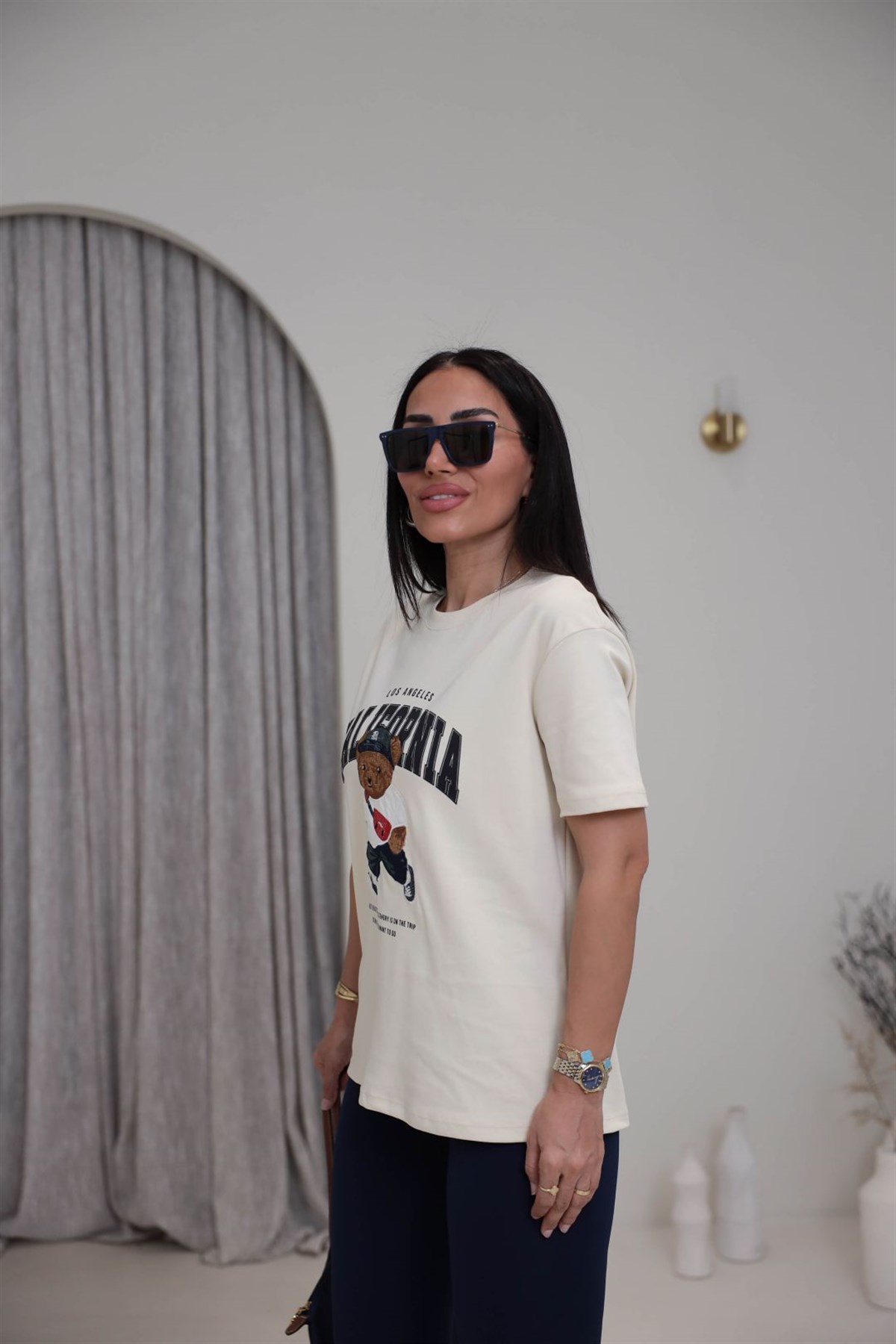 0295 Bisiklet Yaka Tedy Nakışlı Koton Tshirt BEJ