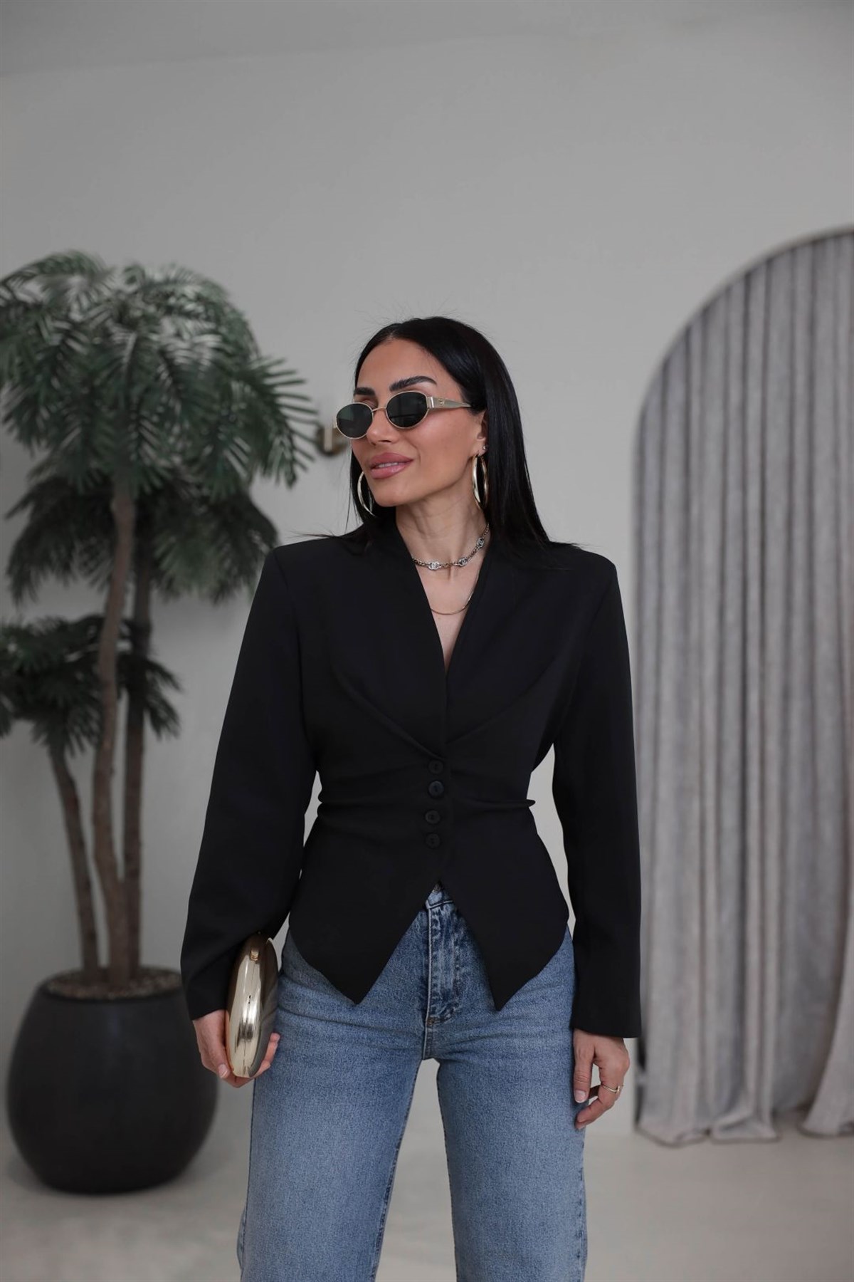 Vatkalı Asimetrik Belden Kuşaklı Ceket SİYAH