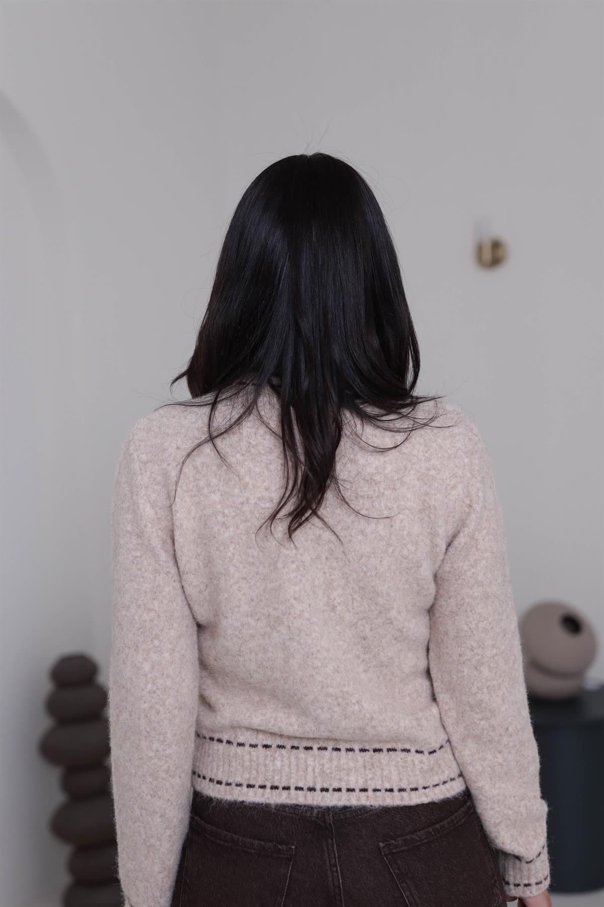 4892 Dikiş Detaylı Düğmeli Cepli Hırka TAŞ