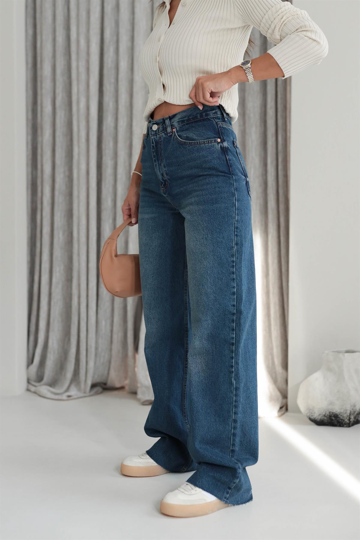 486 Yüksek Bel Paçası Kesik Straight Jean