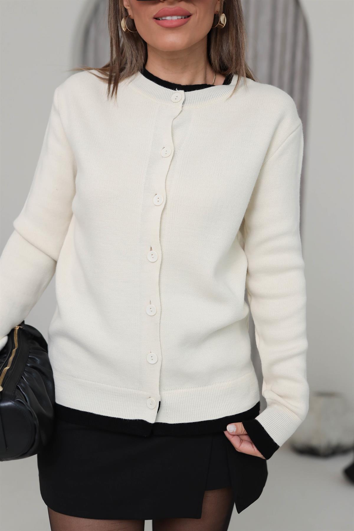 5207 Çift Yaka Düğmeli Hırka EKRU