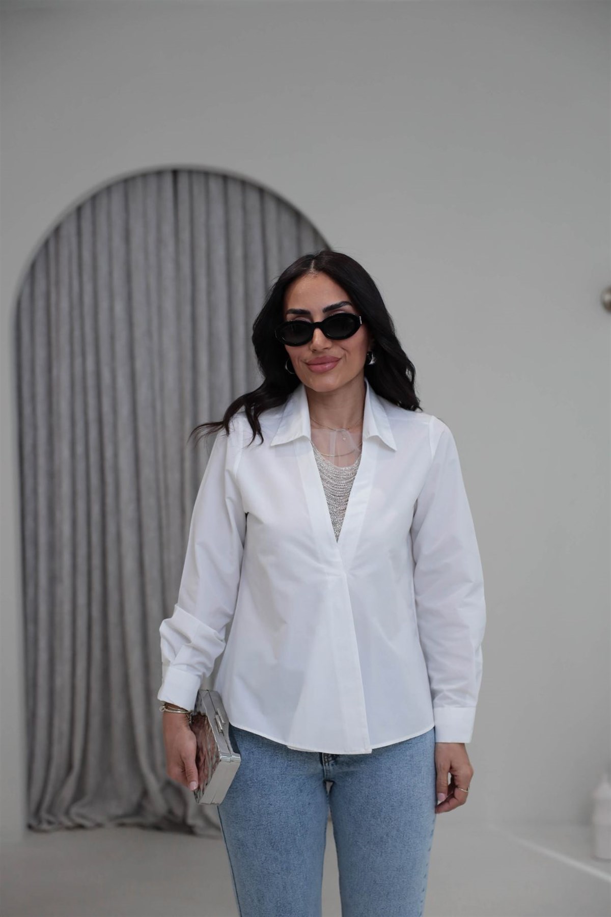 5133 Poplin Kumaş Önü Taş Detaylı Gömlek Bluz EKRU