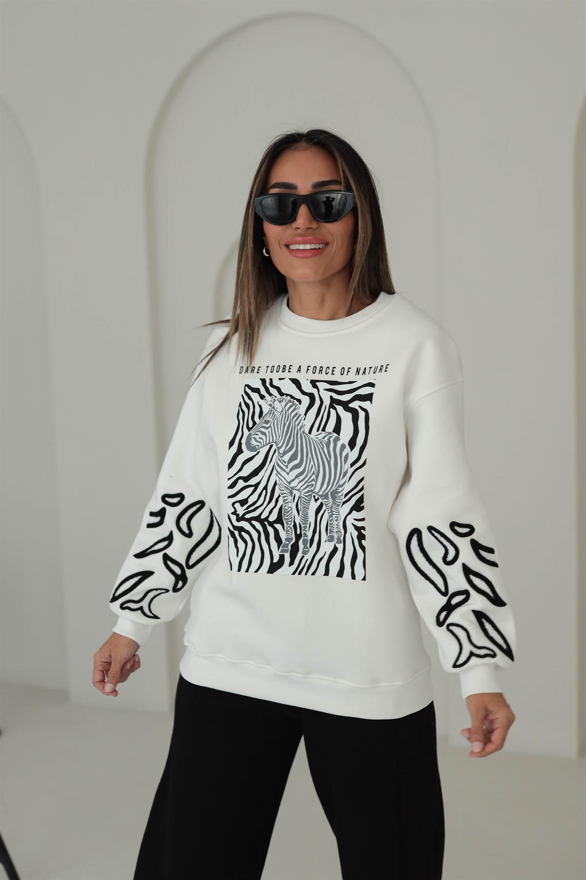 5591 Zebra Baskılı İşlemeli Sweatshirt