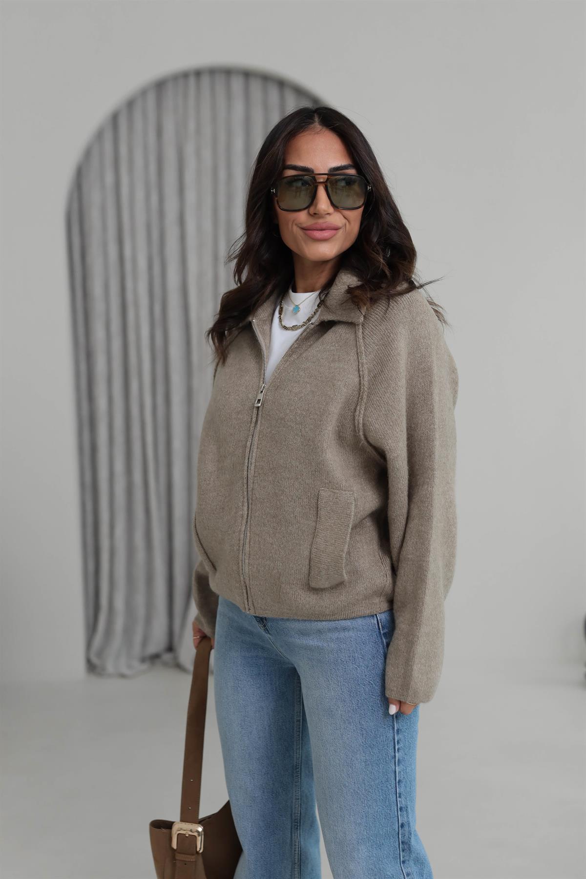 4904 Fermuar Detaylı Reglan Kol Triko Hırka VİZON