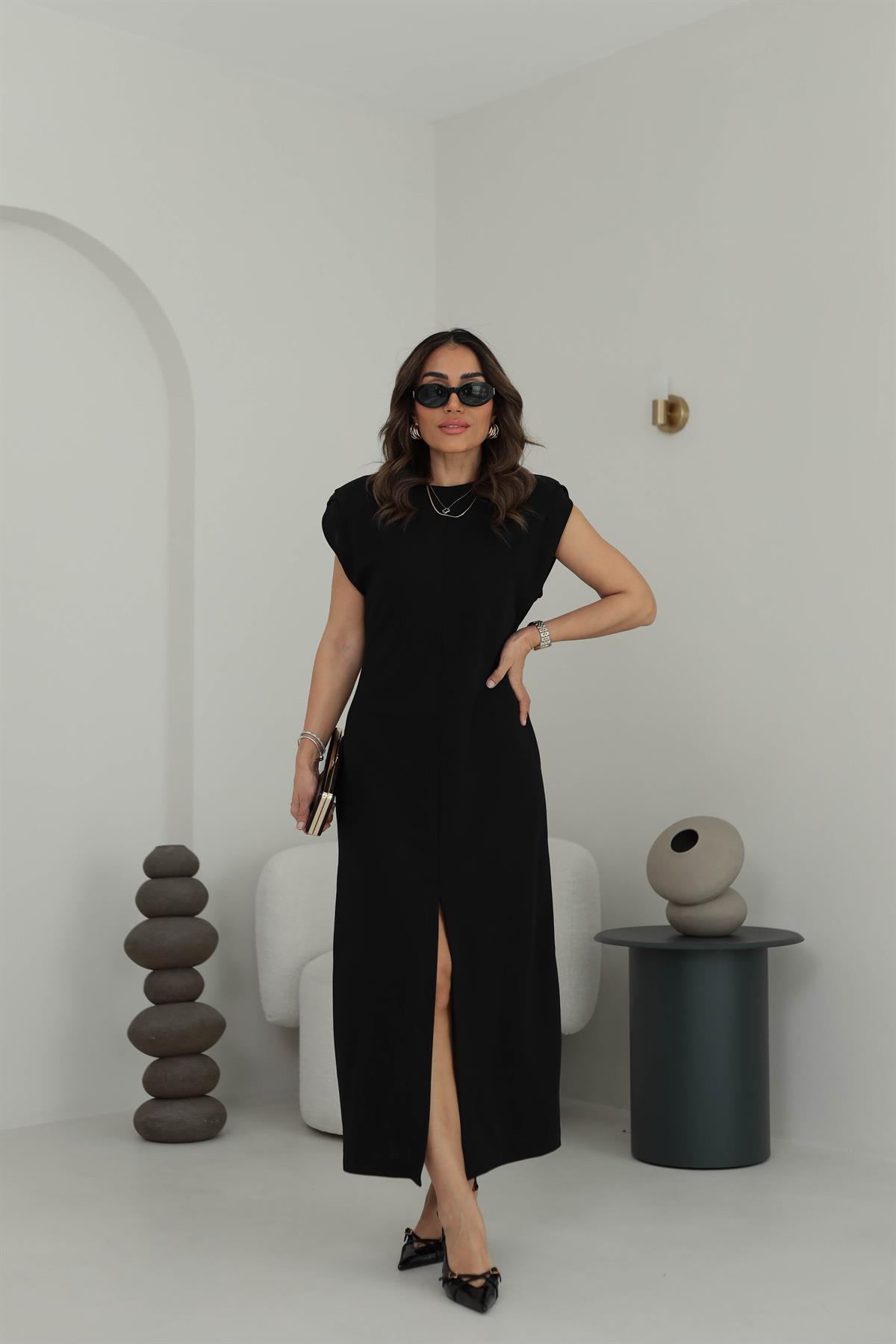 2043 Omuzları Vatkalı Ön Yırtmaç Detaylı Elbise SİYAH