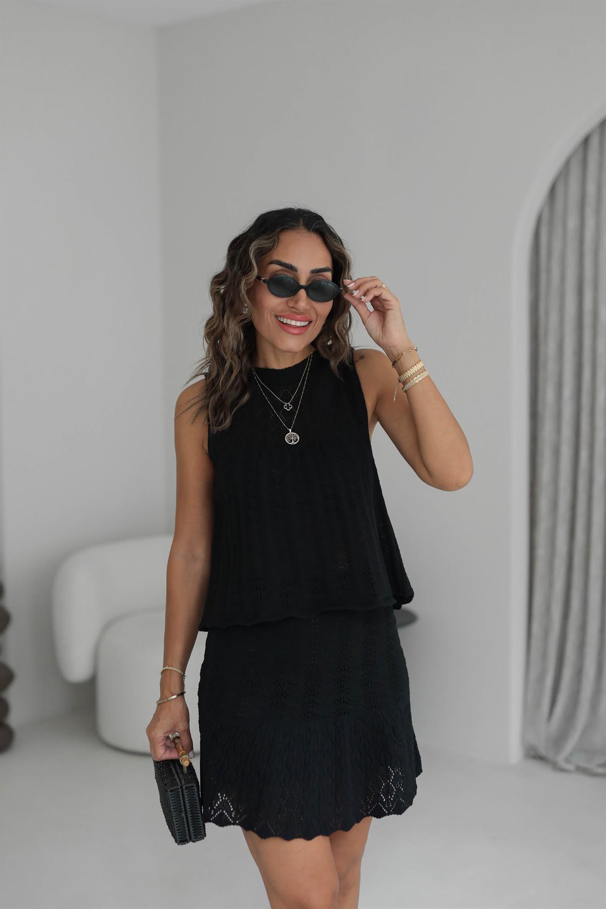 Ajurlu Sıfır Kol Bluz & Etek Takım