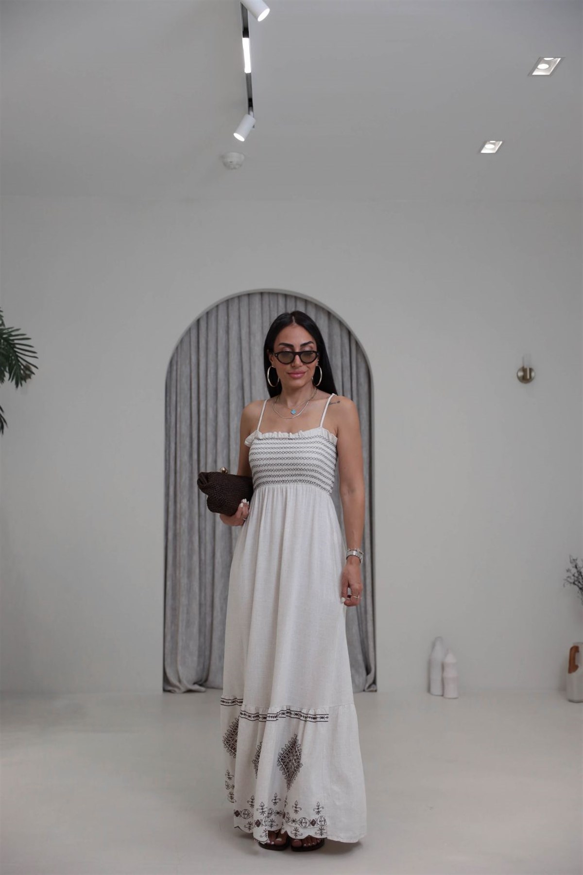 8729 İp Askılı Yelekli Nakış İşlemeli Premium Elbise NATURAL
