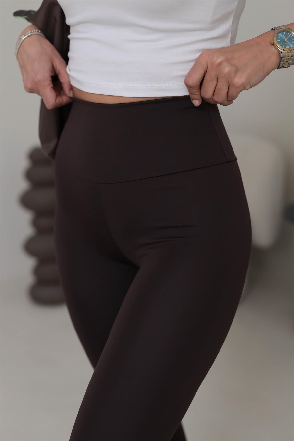 030 Yazı Detaylı Toparlayıcı Tayt ACI KAHVE