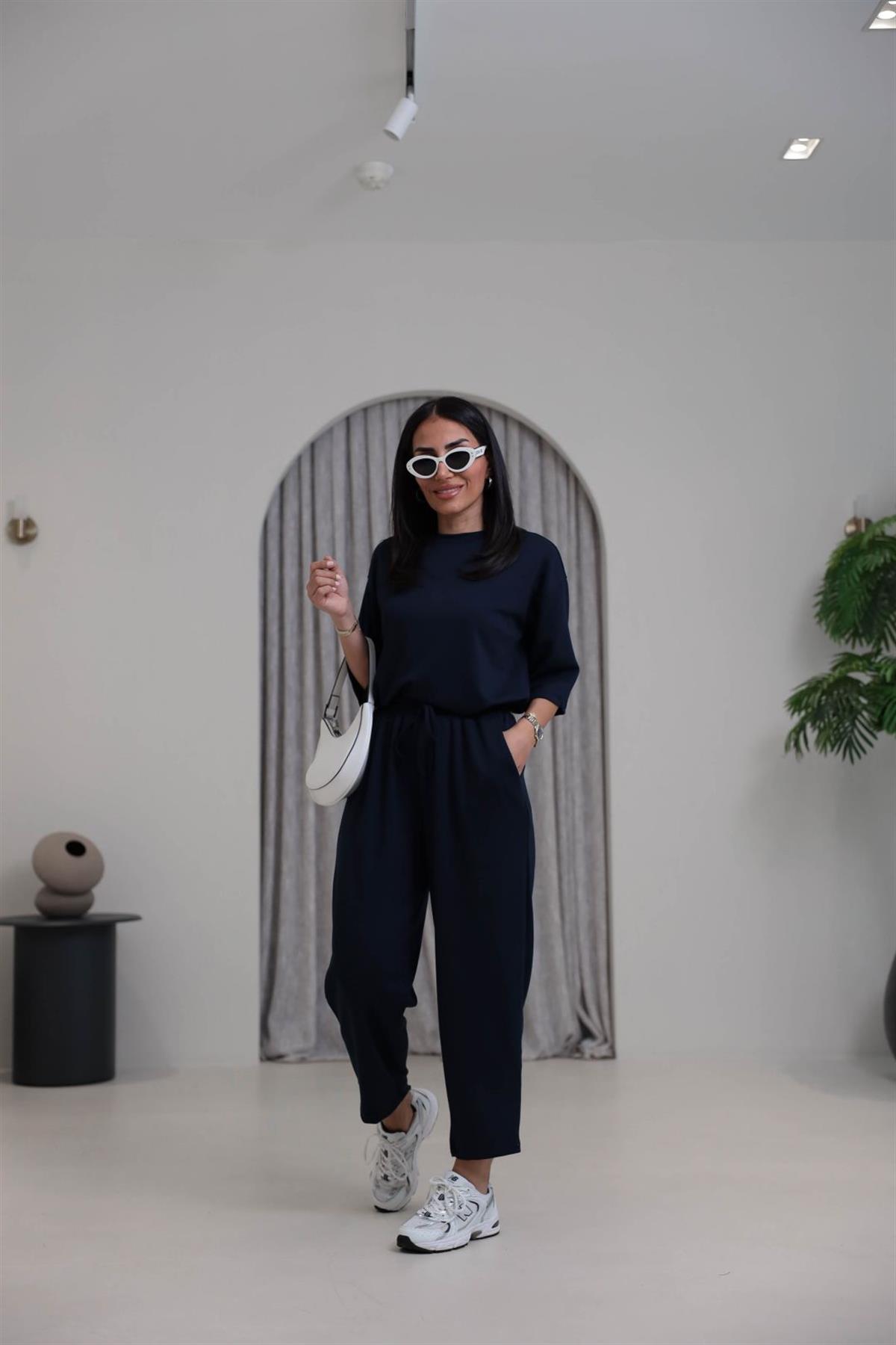 2485 Yanları Yırtmaçlı Kısa Kol Modal Takım LACİVERT