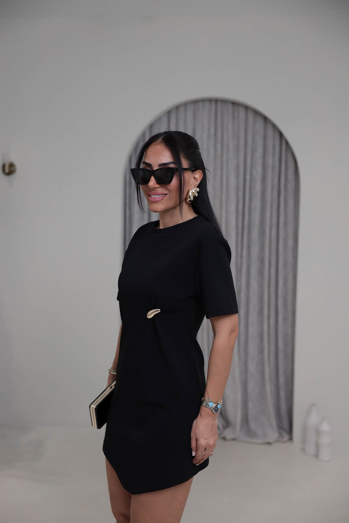 1573 Aksesuar Detaylı Mini Elbise SİYAH