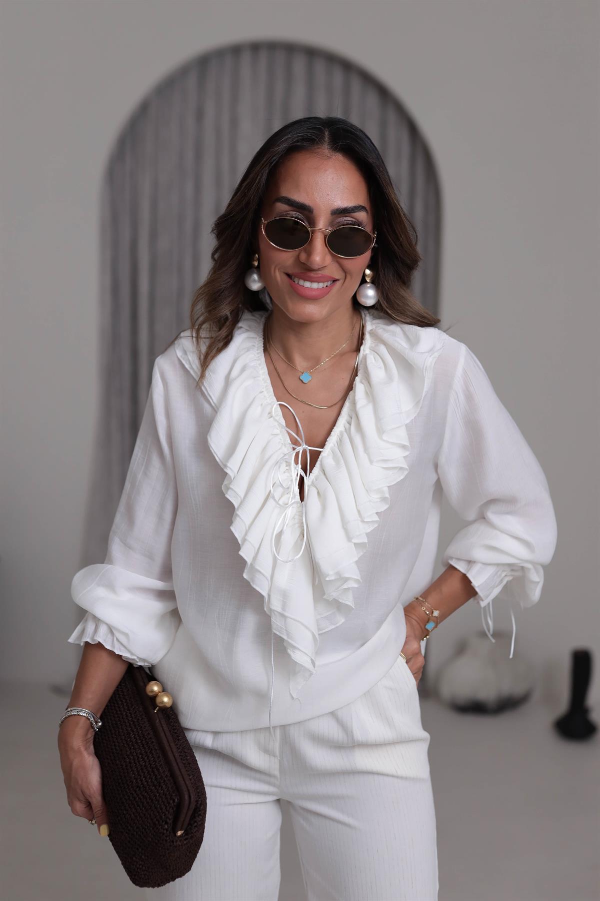 3163 V Yaka Fırfırlı Gömlek BEYAZ