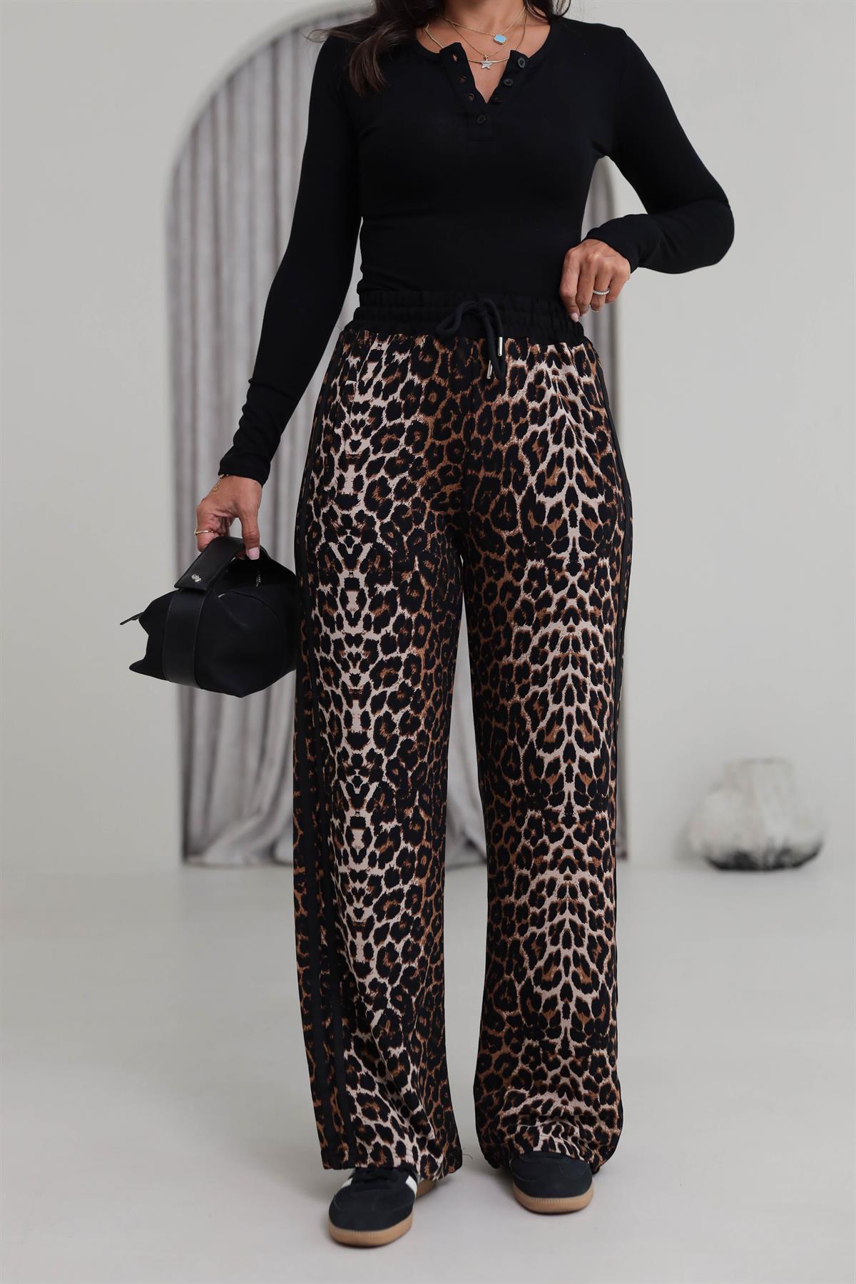 2448 Yan Şerit Detay Leopar Desen Eşofman Altı LEOPAR