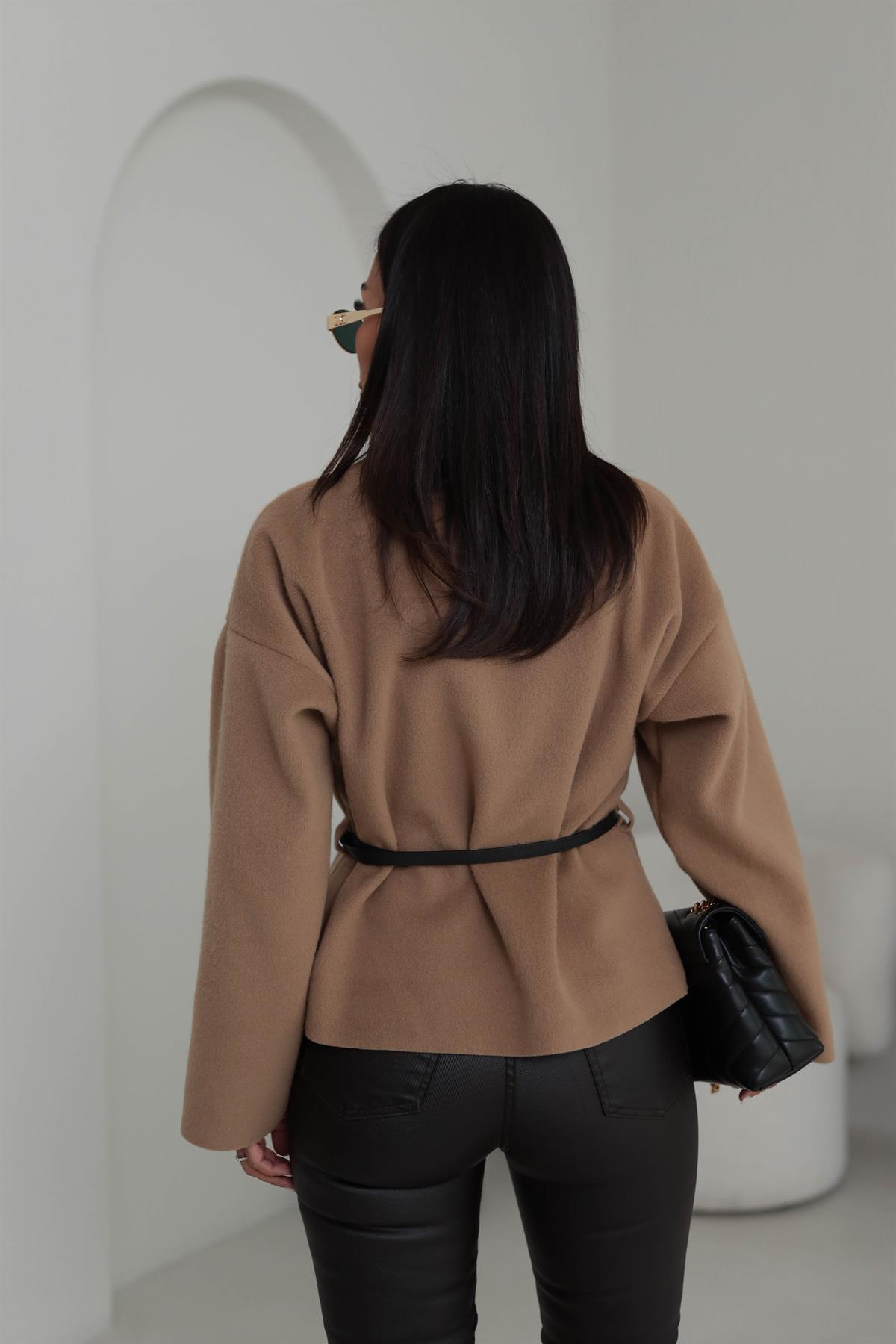 2223 Kemer Detaylı Kaşe Ceket CAMEL