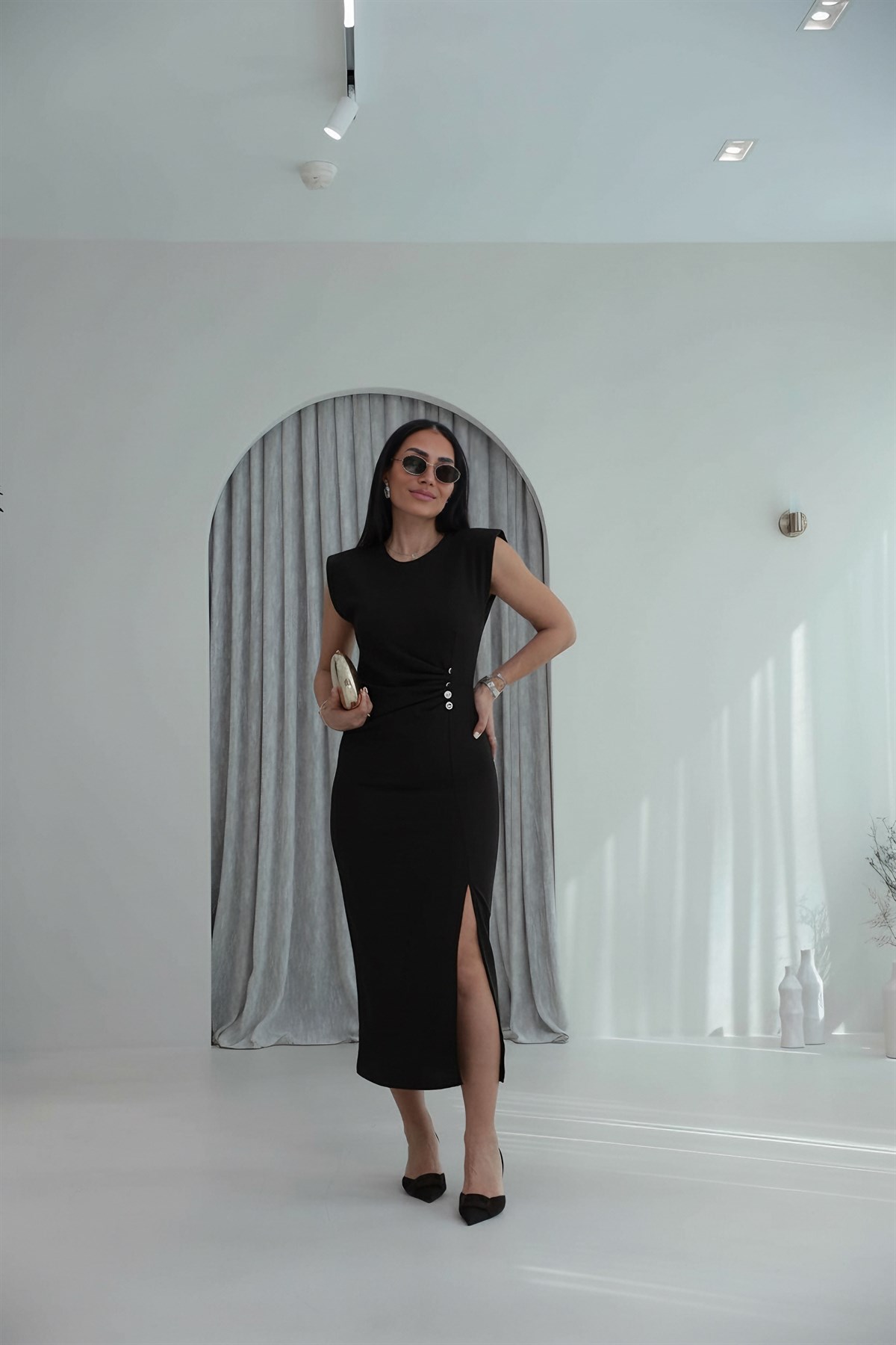 3870 Sıfır Kol Vatkalı Drapeli Elbise SİYAH