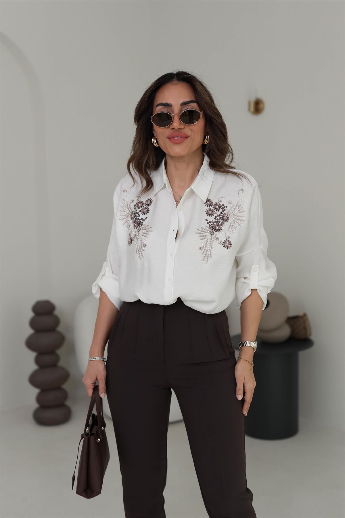 4472 Pul Ve İnci İşlemeli Oversize Gömlek EKRU