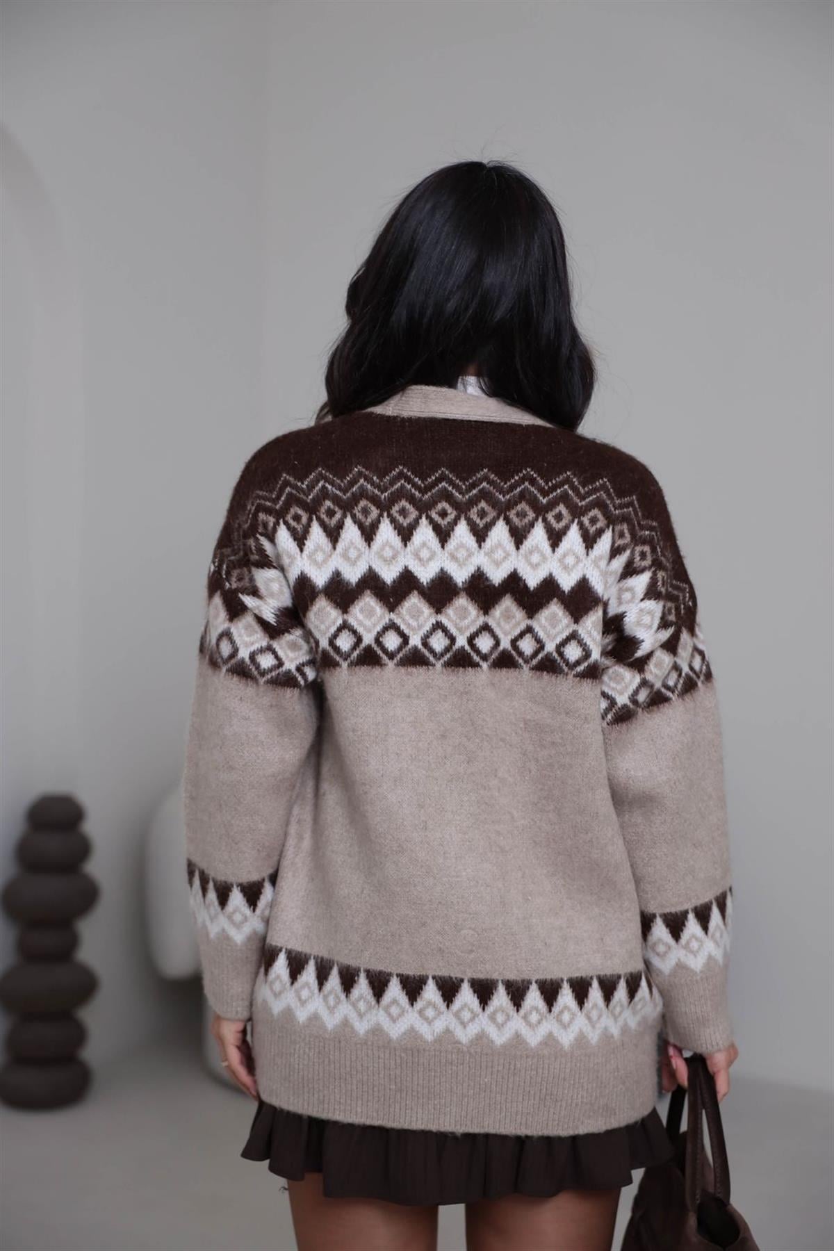 0174 Desenli V Yaka Yünlü Hırka SÜTLÜ KAHVE