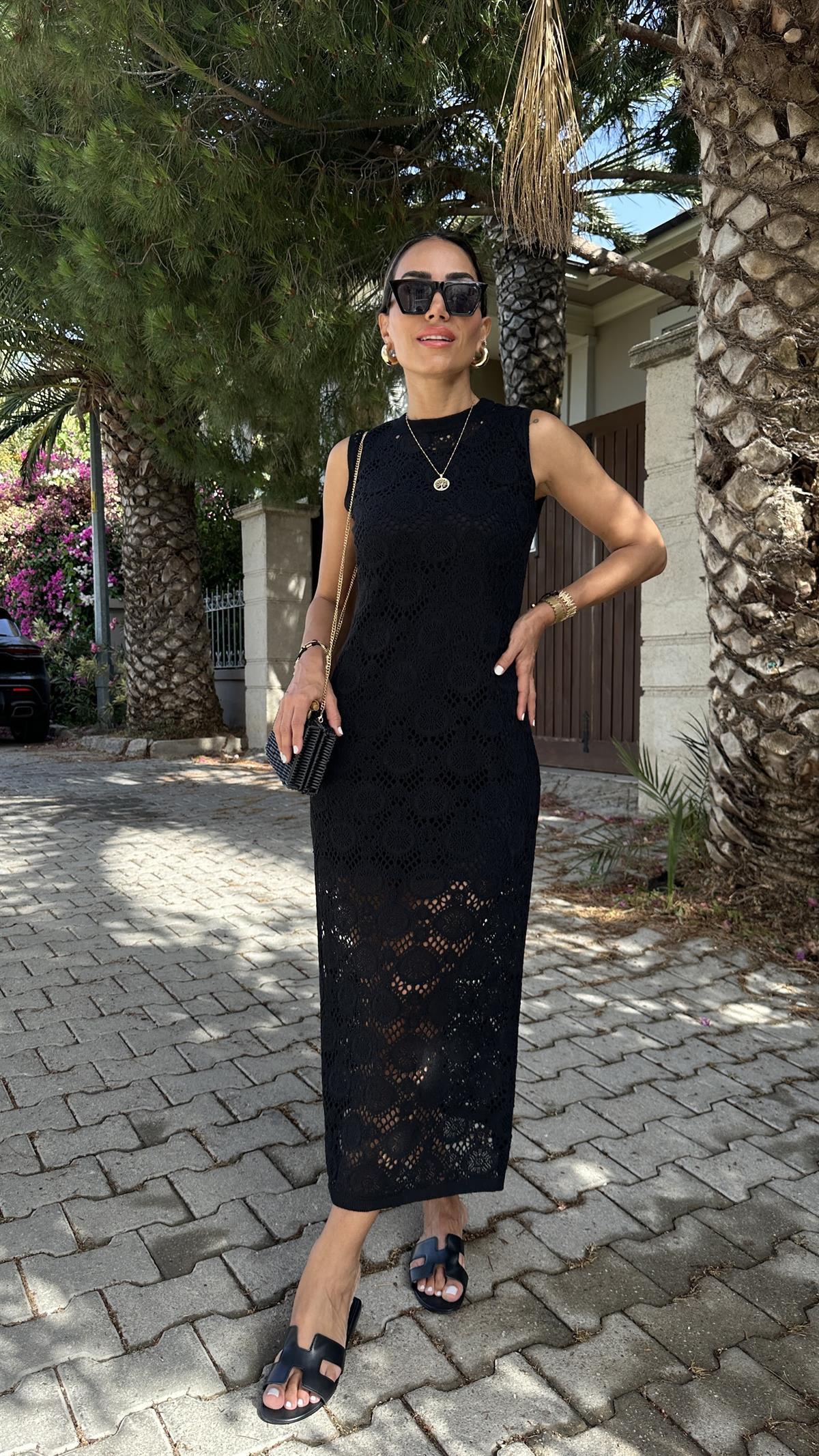 0039 Sıfır Yaka Astarlı Ajurlu Elbise