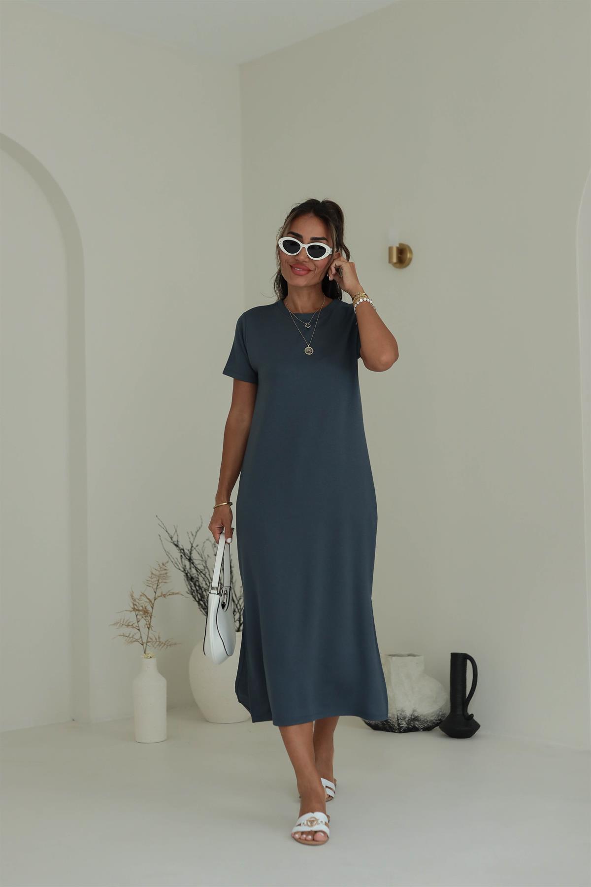 4512 Kısa Kollu Yırtmaçlı Elbise