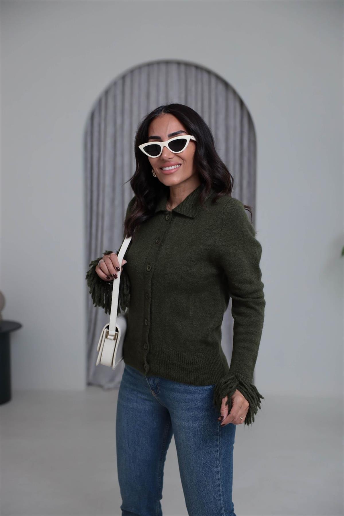 0162 Kolu Püsküllü Polo Yaka Hırka YEŞİL