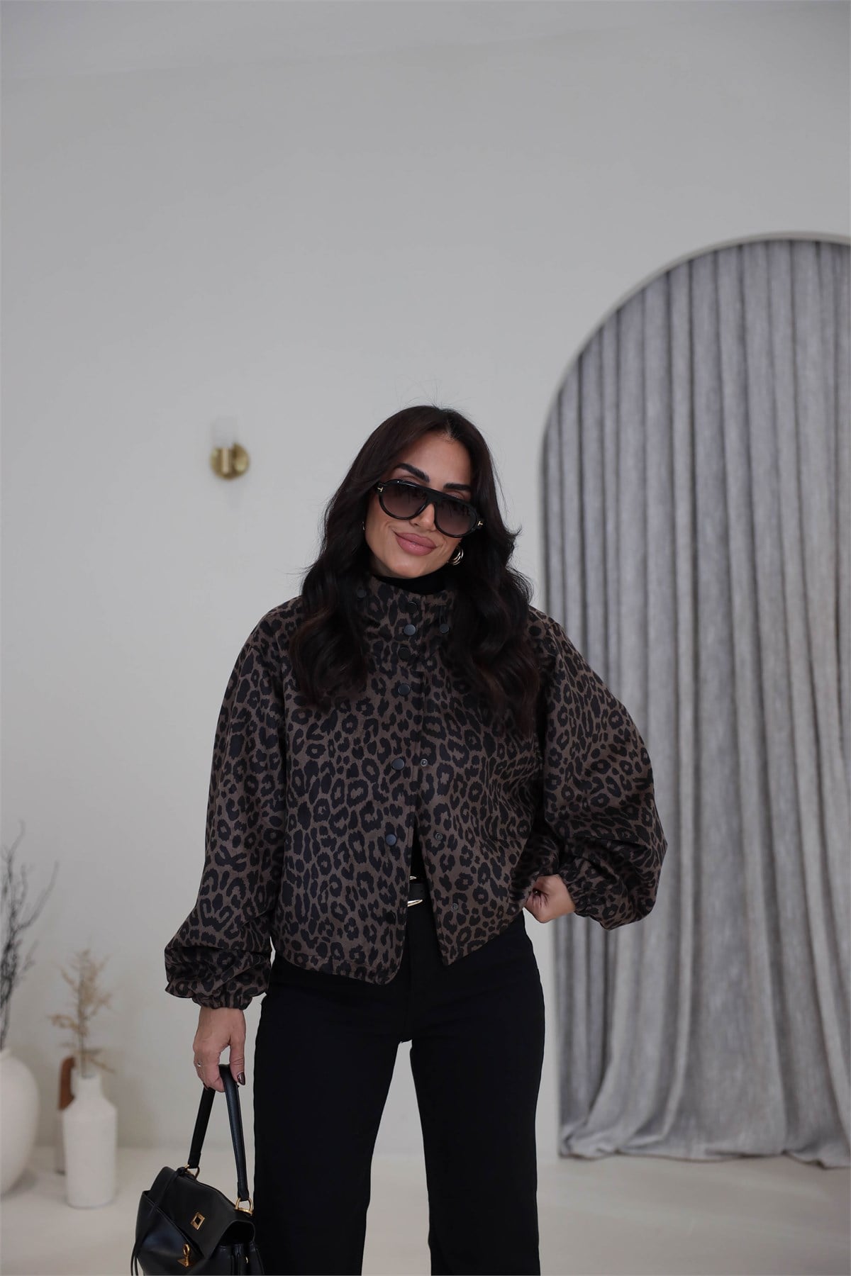 0084 Kapşonlu Süet Leopar Mont LEOPAR