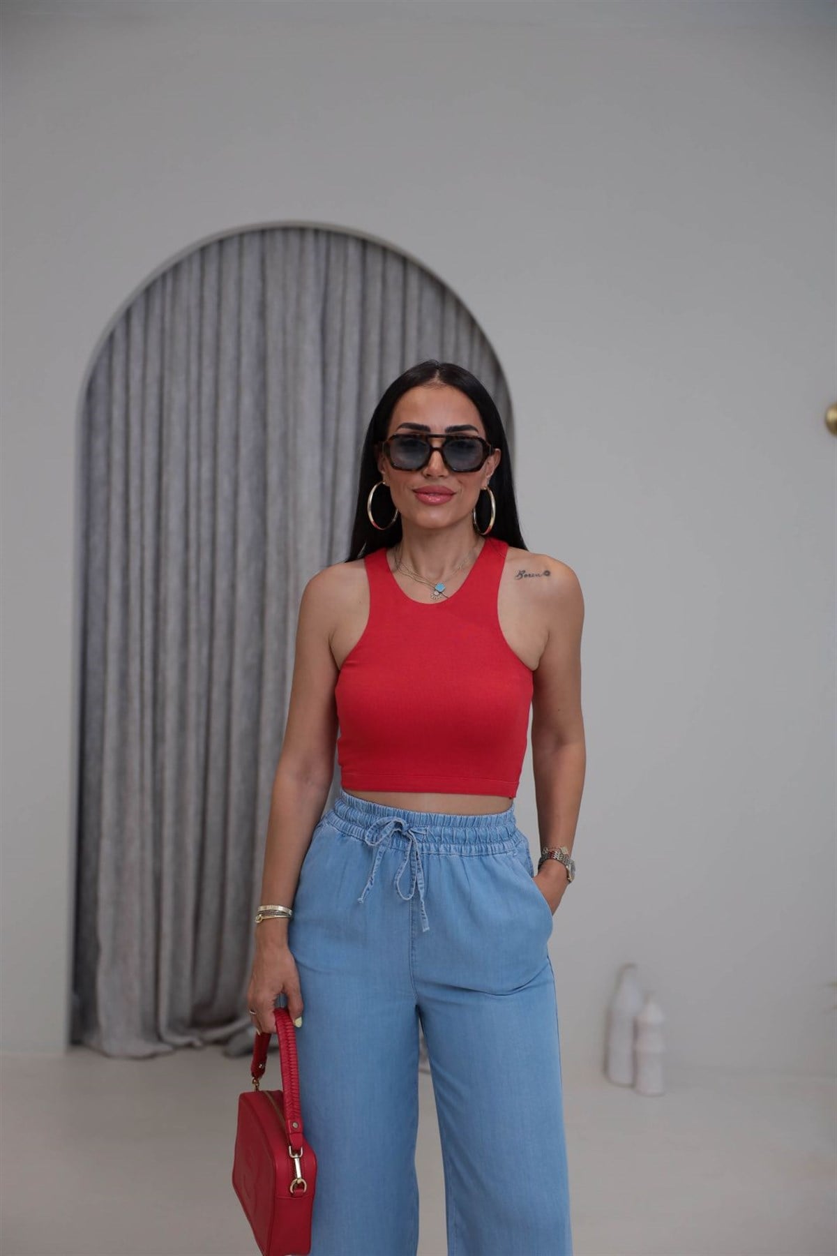2941 Kolsuz Liyosel Crop Atlet KIRMIZI