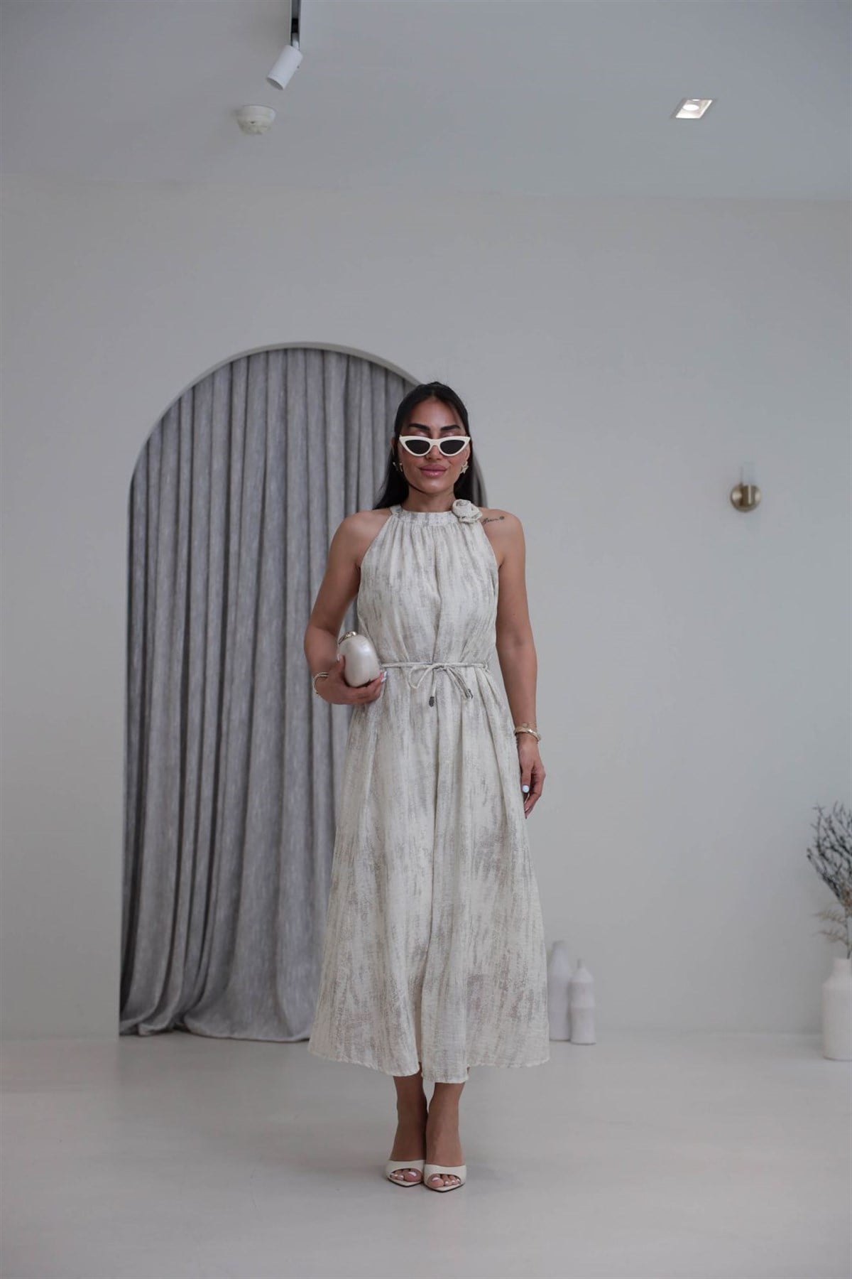 8280 Taşlı Halter Yaka Elbise BEJ
