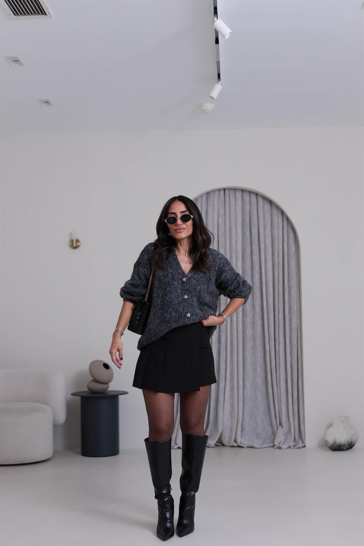 0264 V Yaka Şardonlu Düğmeli Hırka ANTRASİT