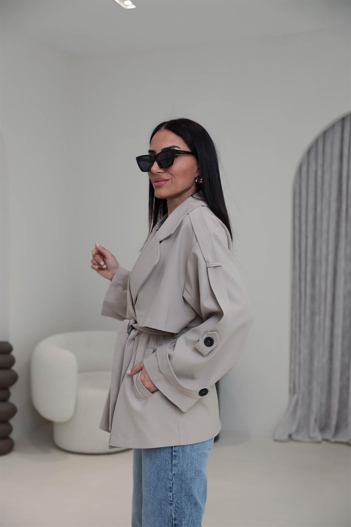 Apoletli Tasarım Astarlı Premium Kısa Trençkot CAMEL