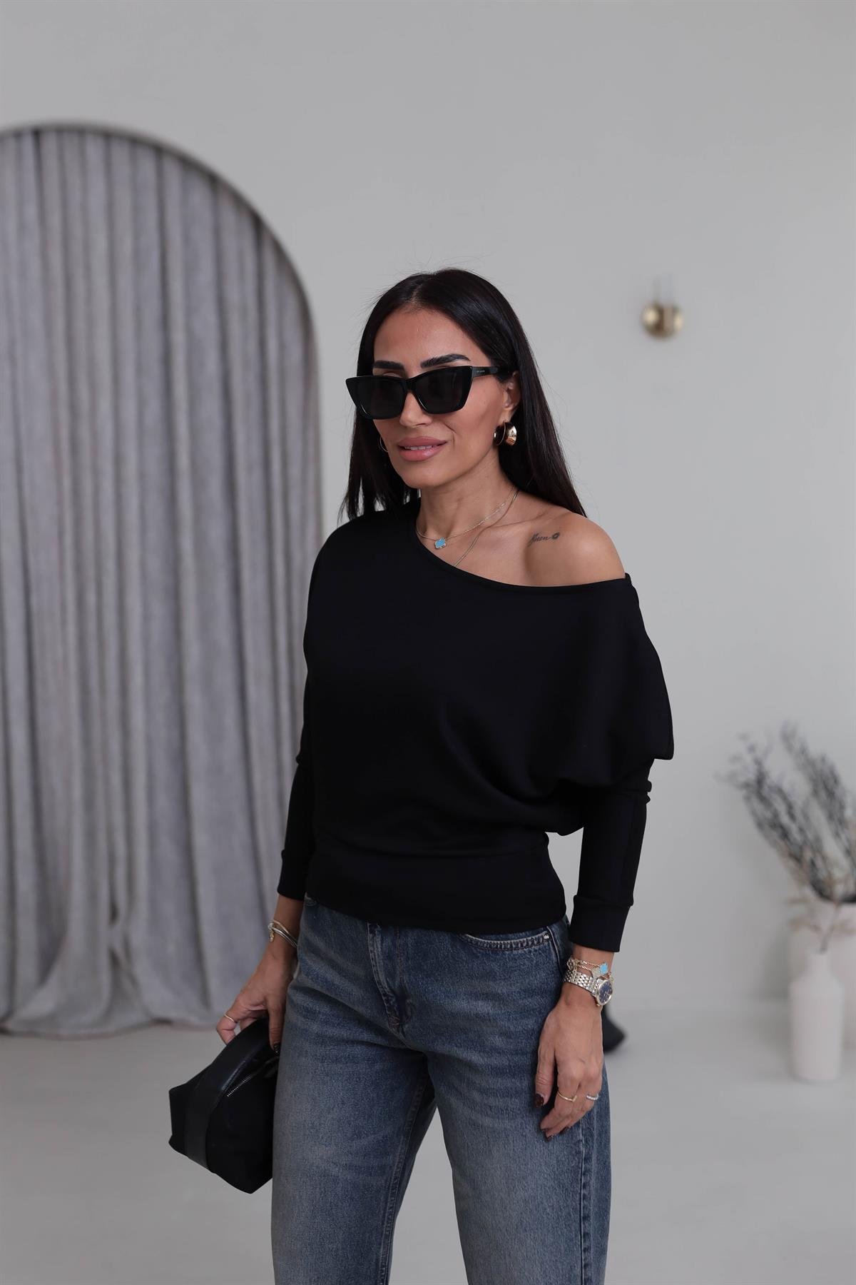 2450 Düşük Omuzlu Modal Kumaş Bluz SİYAH