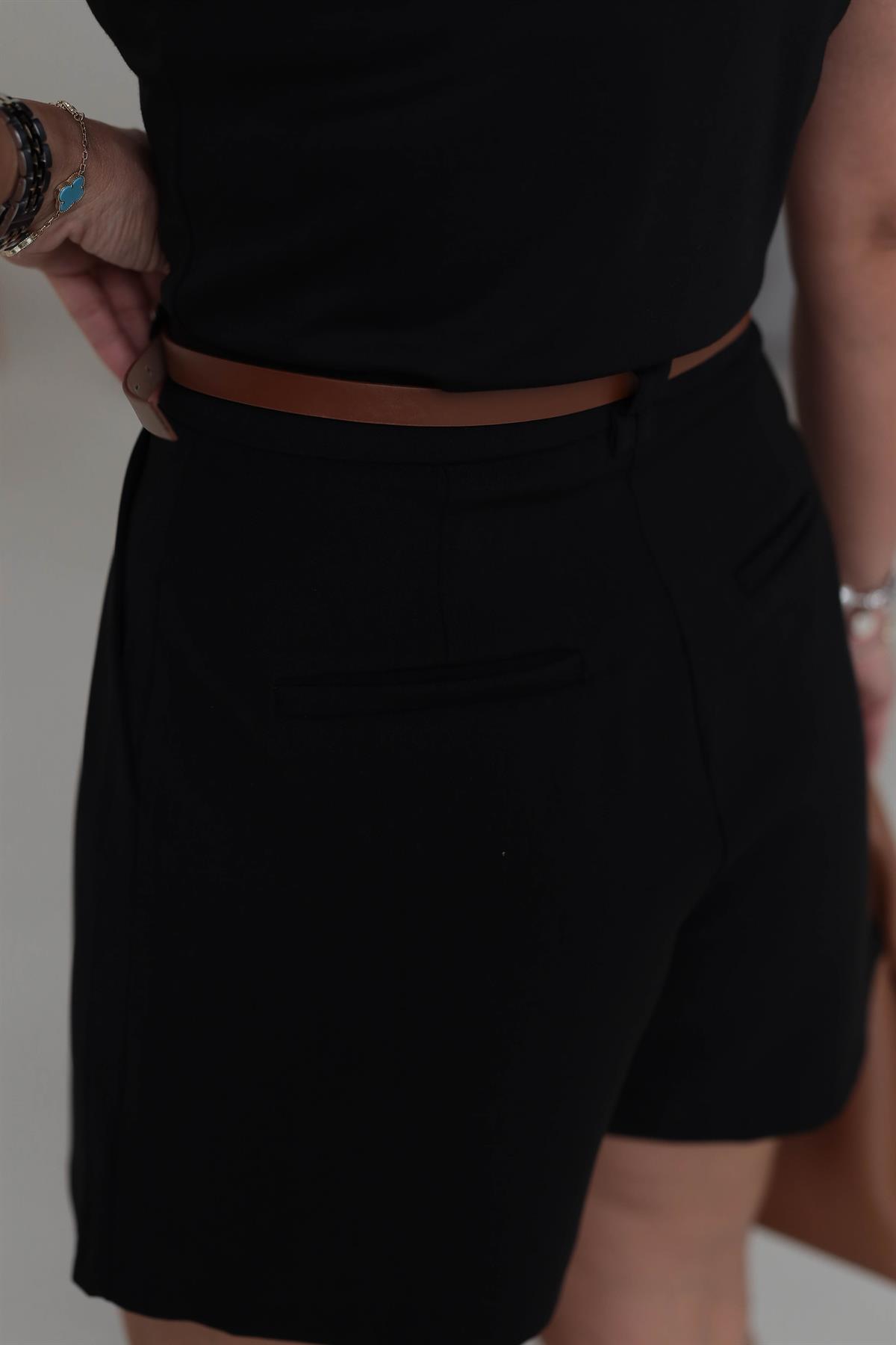 0404 Kemerli Pensli Geniş Paça Şort SİYAH