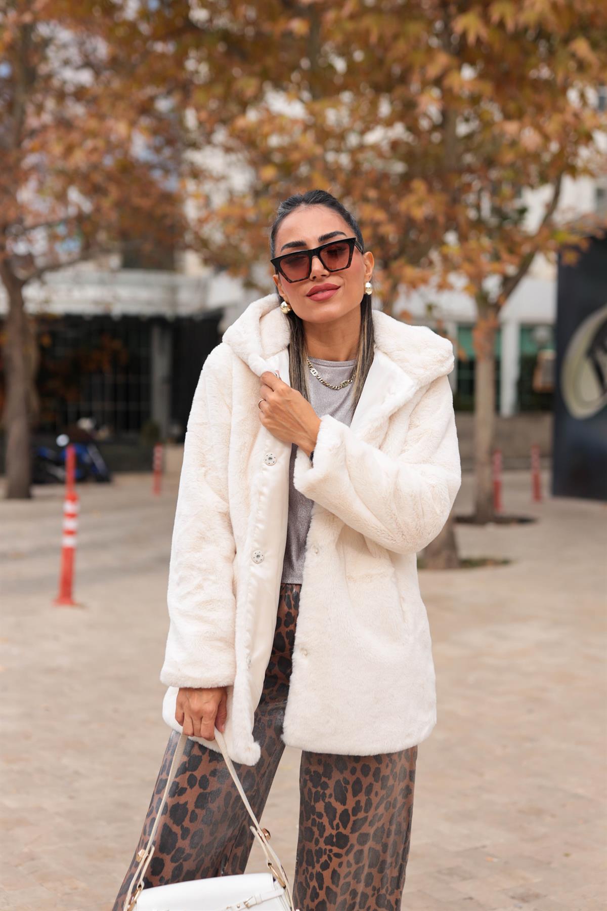 Kapşonlu Uzun Suni Kürk KREM