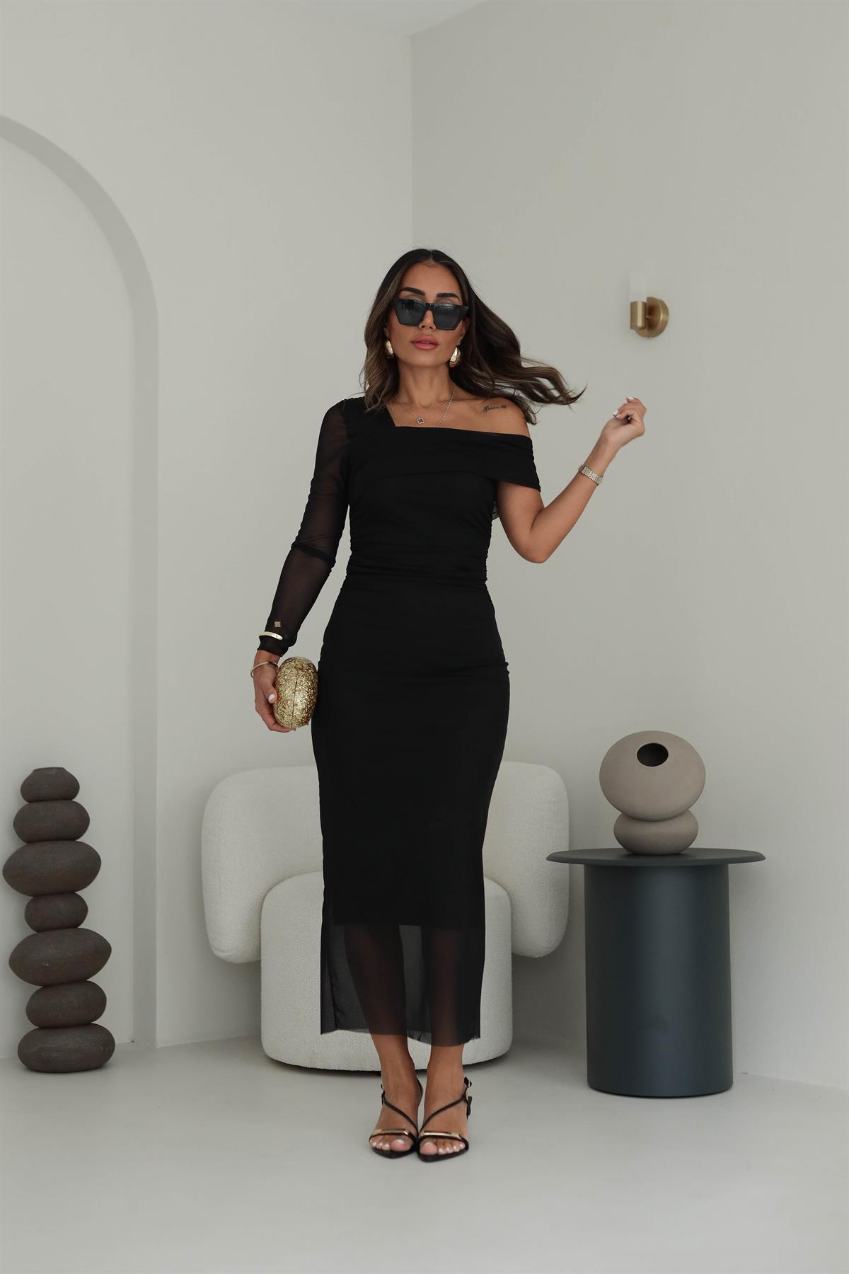 Tek Omuz Detaylı Drapeli Elbise SİYAH