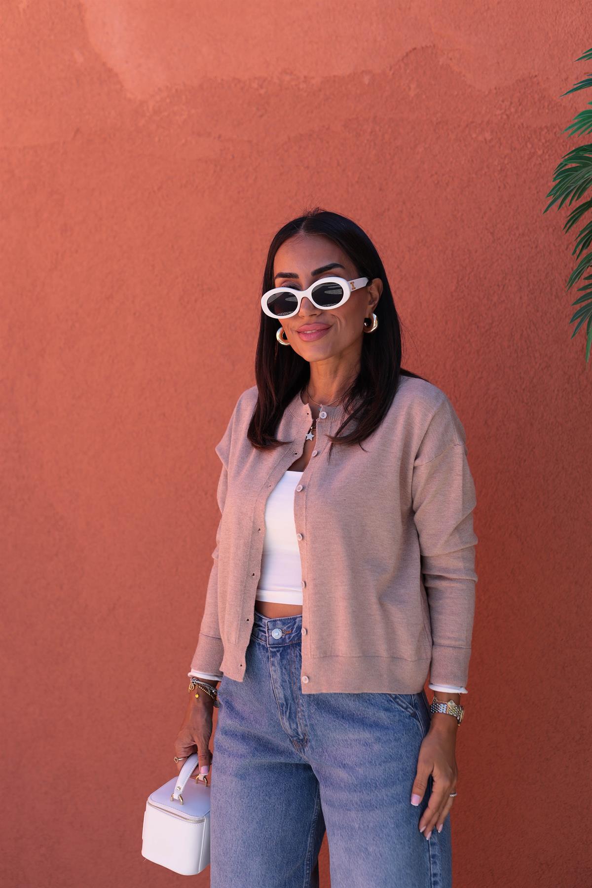 1040 Kolu Biyeli Yumuşak Doku Düğmeli Hırka CAMEL