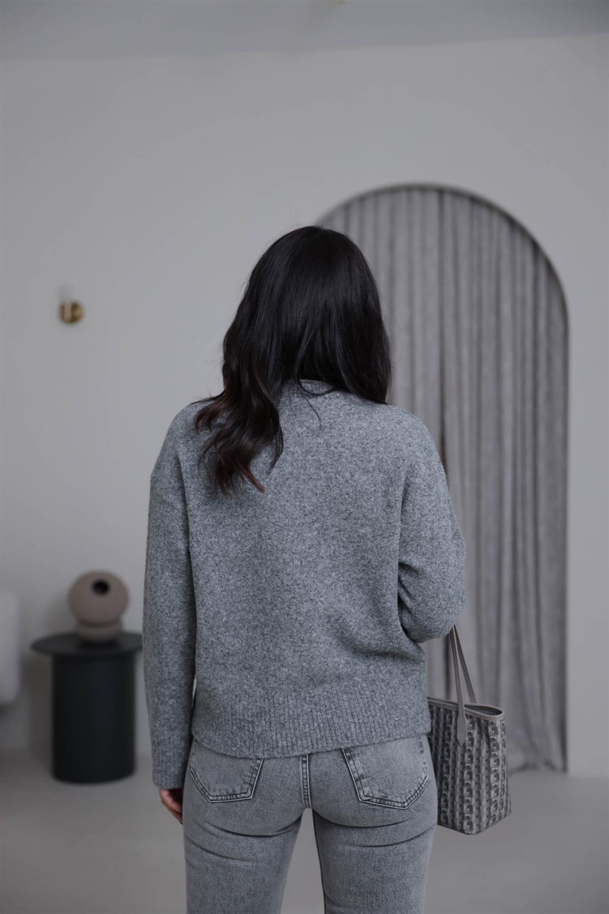 0837 Bisiklet Yaka Kalp Detaylı Triko Kazak GRİ