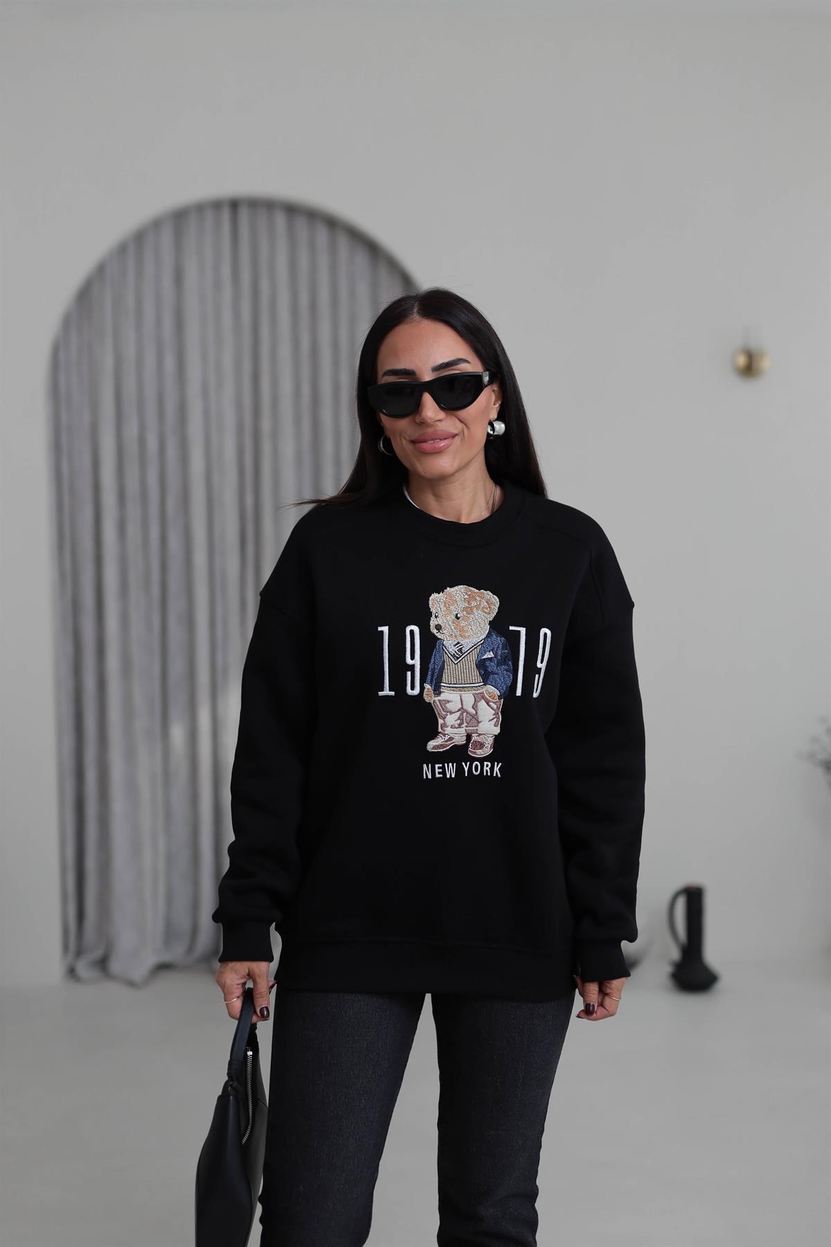 0417 Bisiklet Yaka Şardonlu Teddy Baskılı Sweatshirt SİYAH