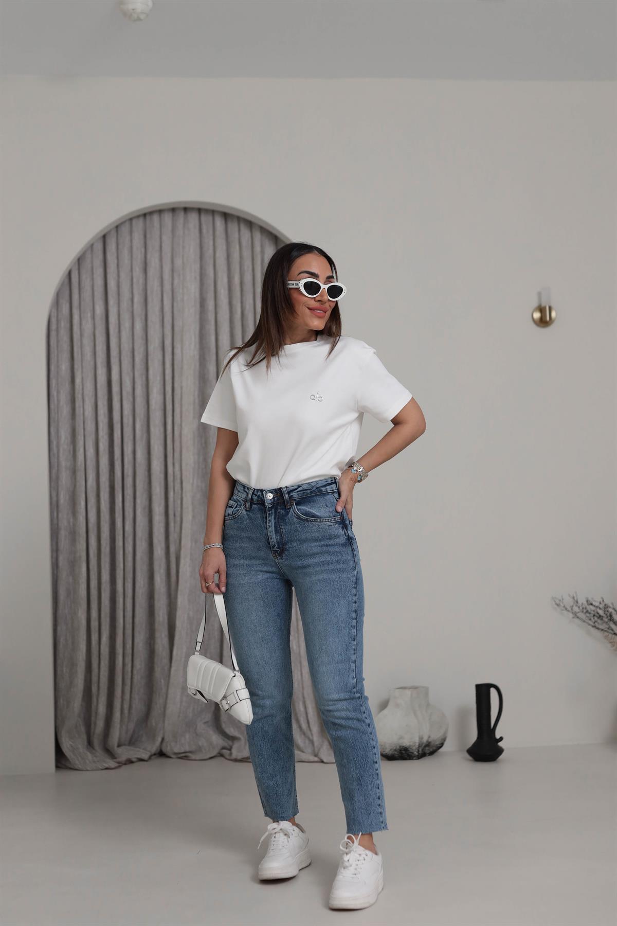 1022 Bisiklet Yaka Gümüş Yazı Detaylı Tshirt EKRU