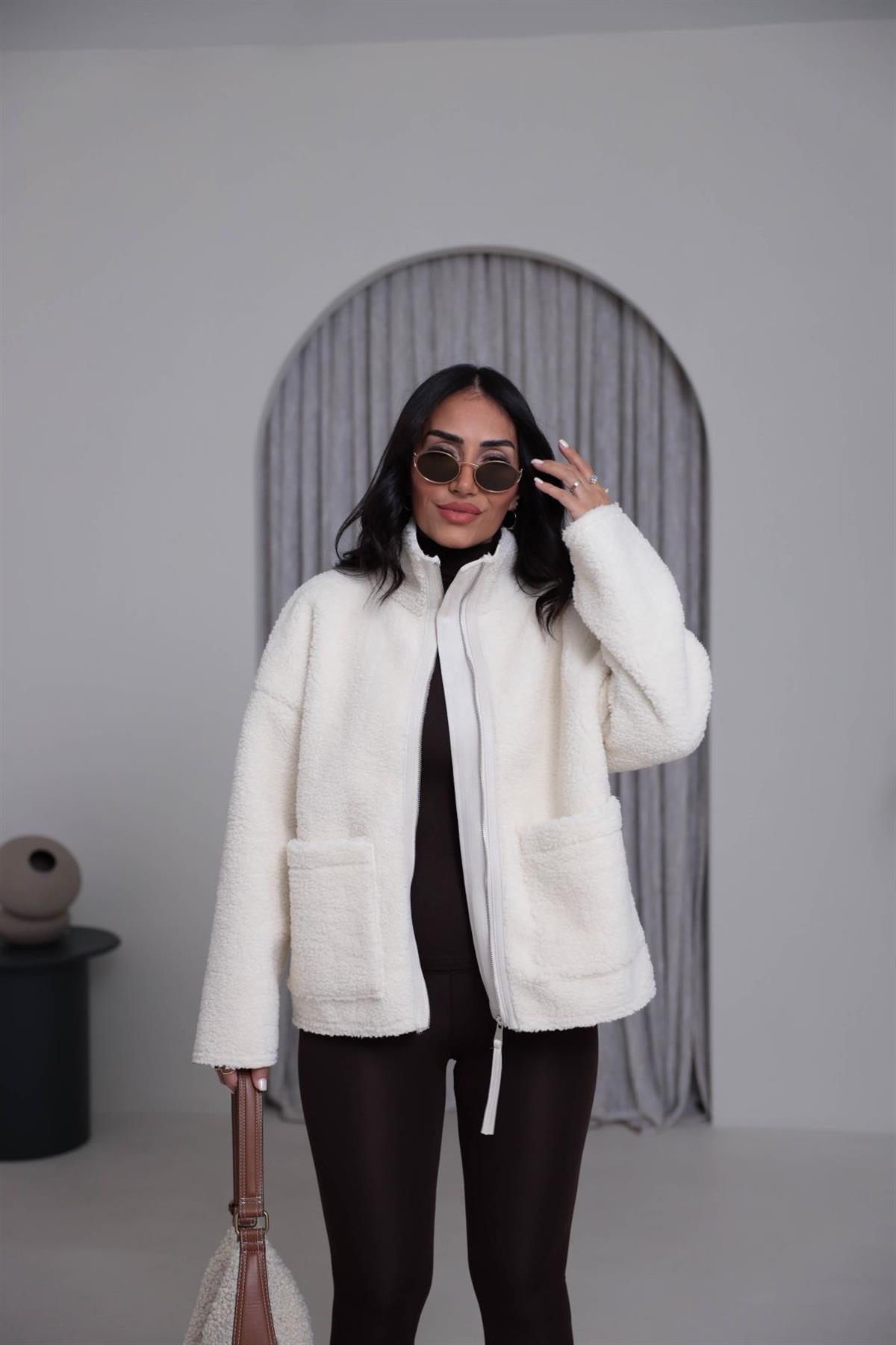 2895 Dik Yaka Fermuarlı Teddy Mont EKRU