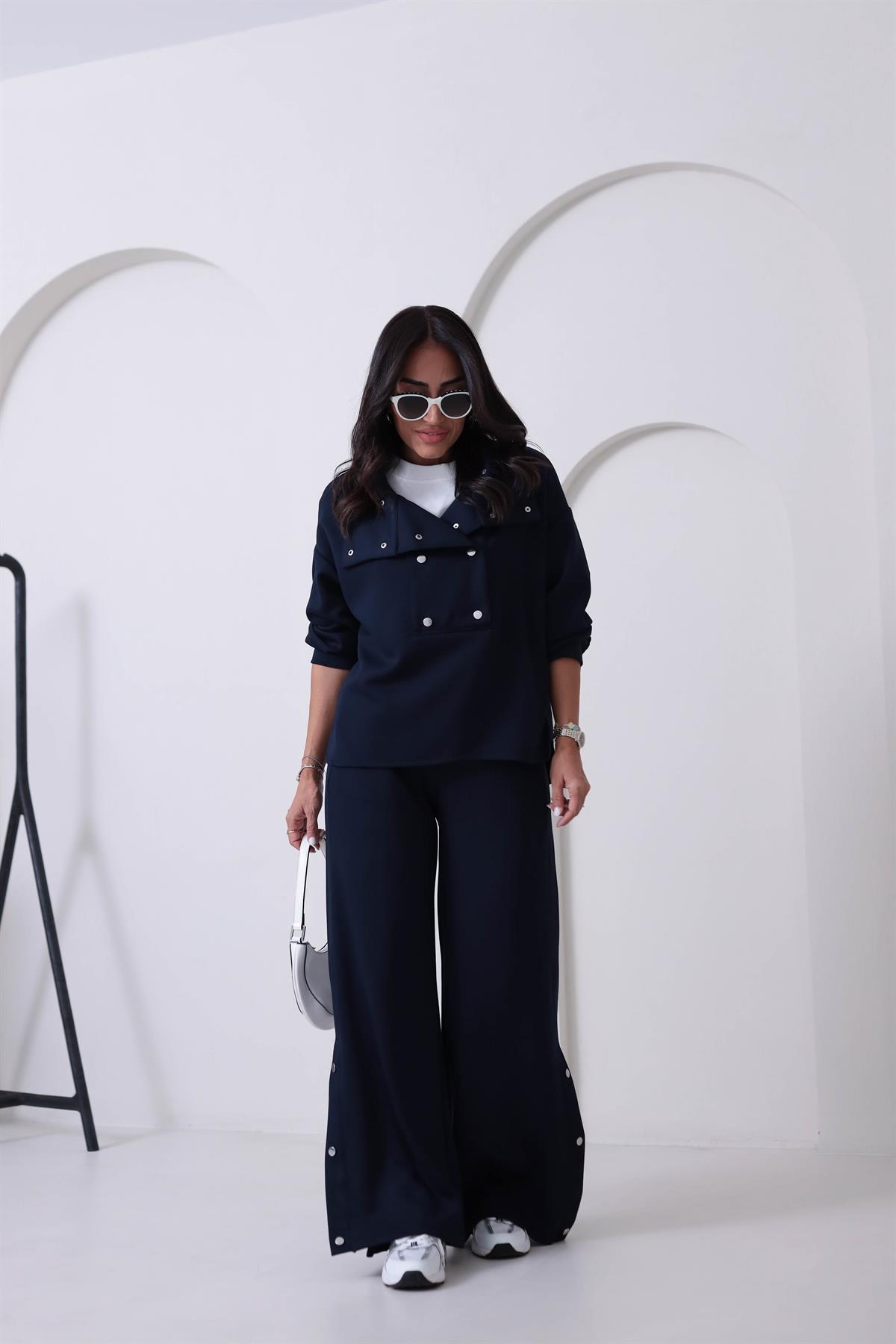 6704 Dik Yaka Çıtçıt Detaylı Modal Takım LACİVERT