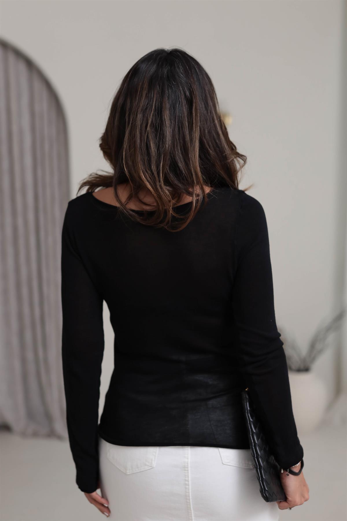 Havuz Yaka İnce Merserize Triko Bluz SİYAH