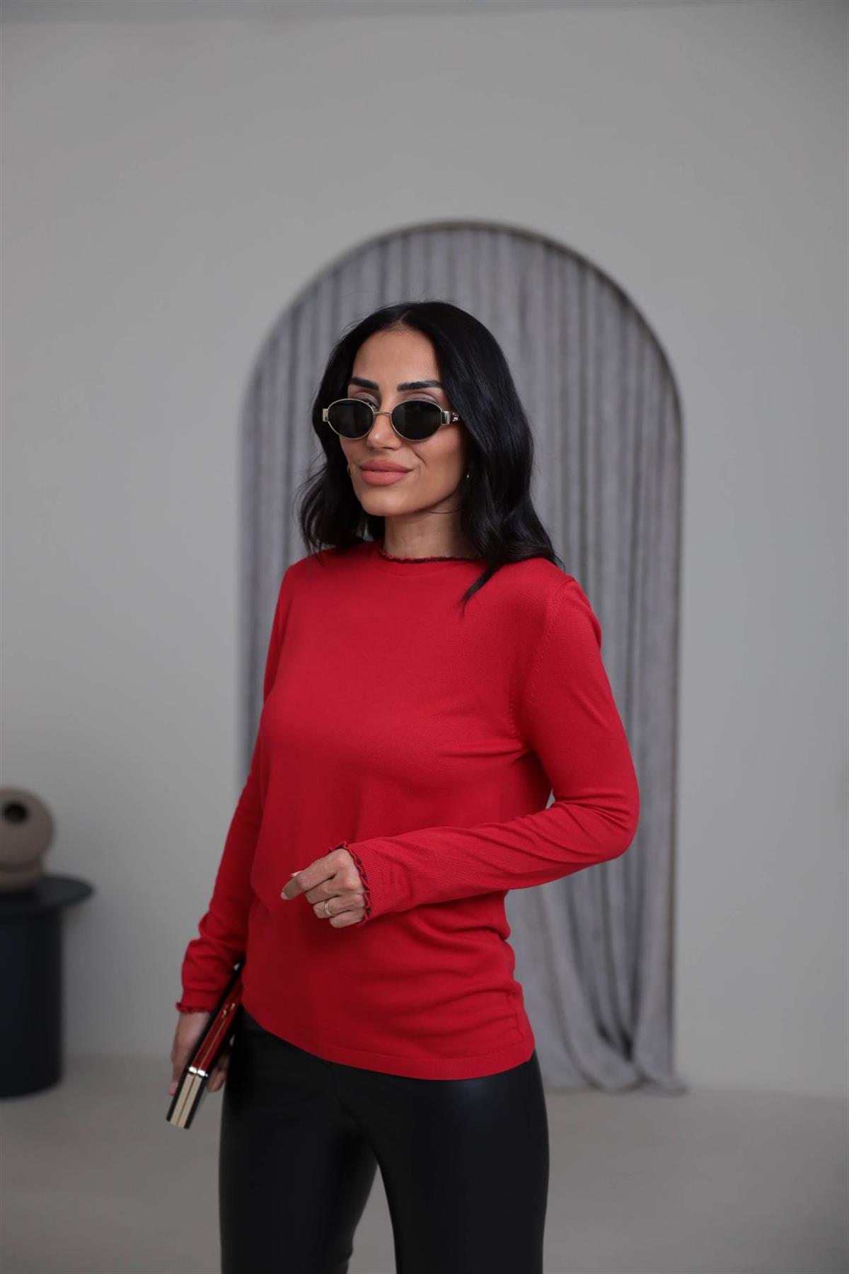 104 Yaka Kol Fırfır Detay Viskon Triko Bluz KIRMIZI