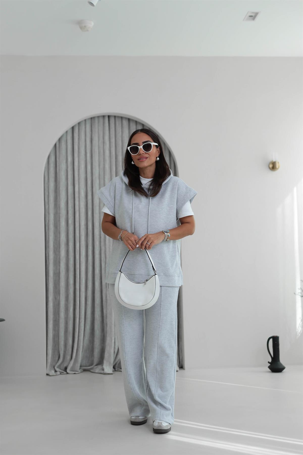 2030 Kapşonlu Kısa Kol Selanik Takım GRİ