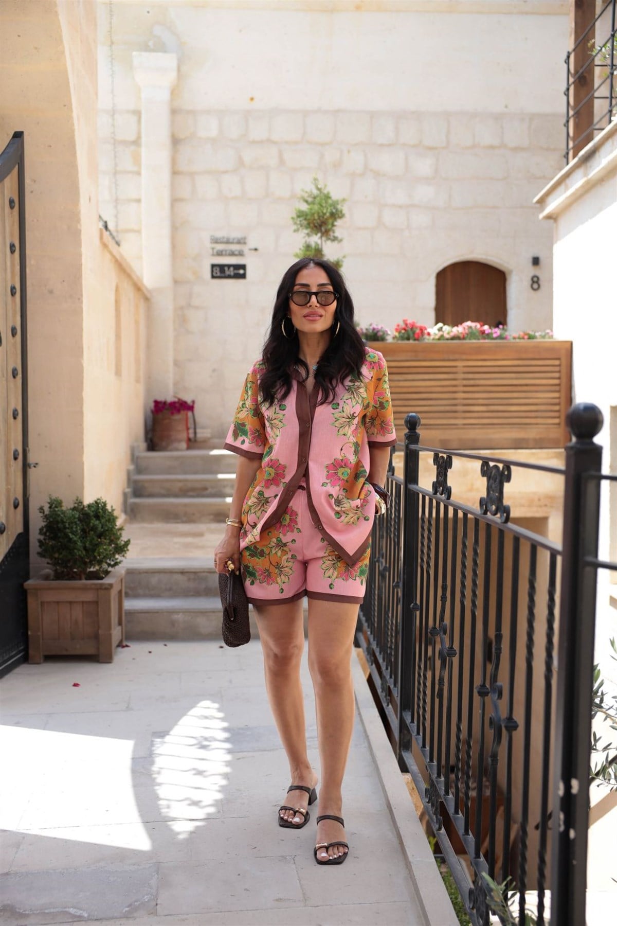 8041 Retro Flora Kahve Şeritli Keten Takım PEMBE
