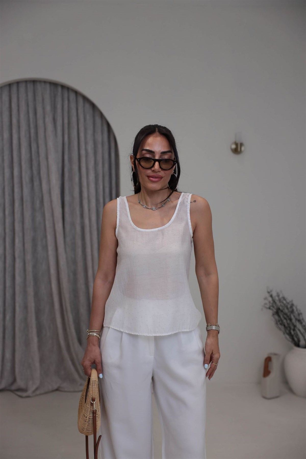 8241 Kalın Askılı Serpme Taşlı Tencel Atlet EKRU