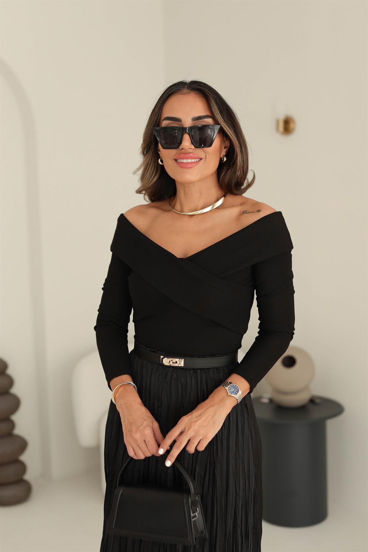 9184 Ottoman Kumaş Çapraz Detay Bluz SİYAH