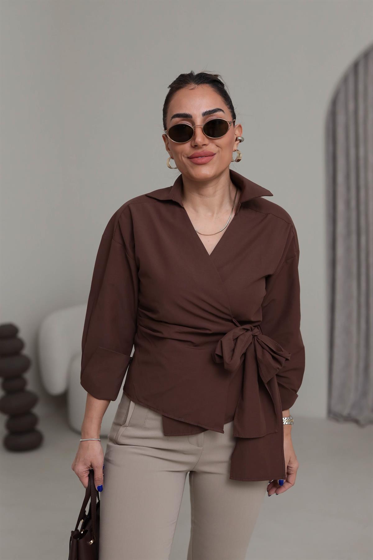 1023 Kruvaze Yaka Yandan Bağlamalı Poplin Gömlek KAHVE