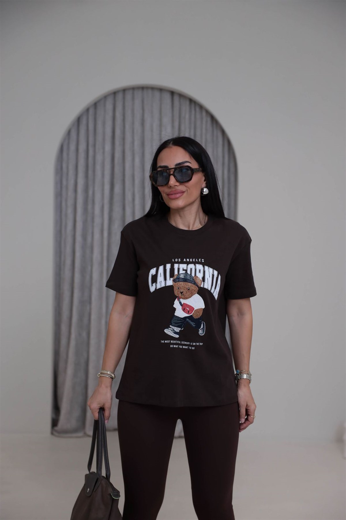 0295 Bisiklet Yaka Tedy Nakışlı Koton Tshirt ACI KAHVE