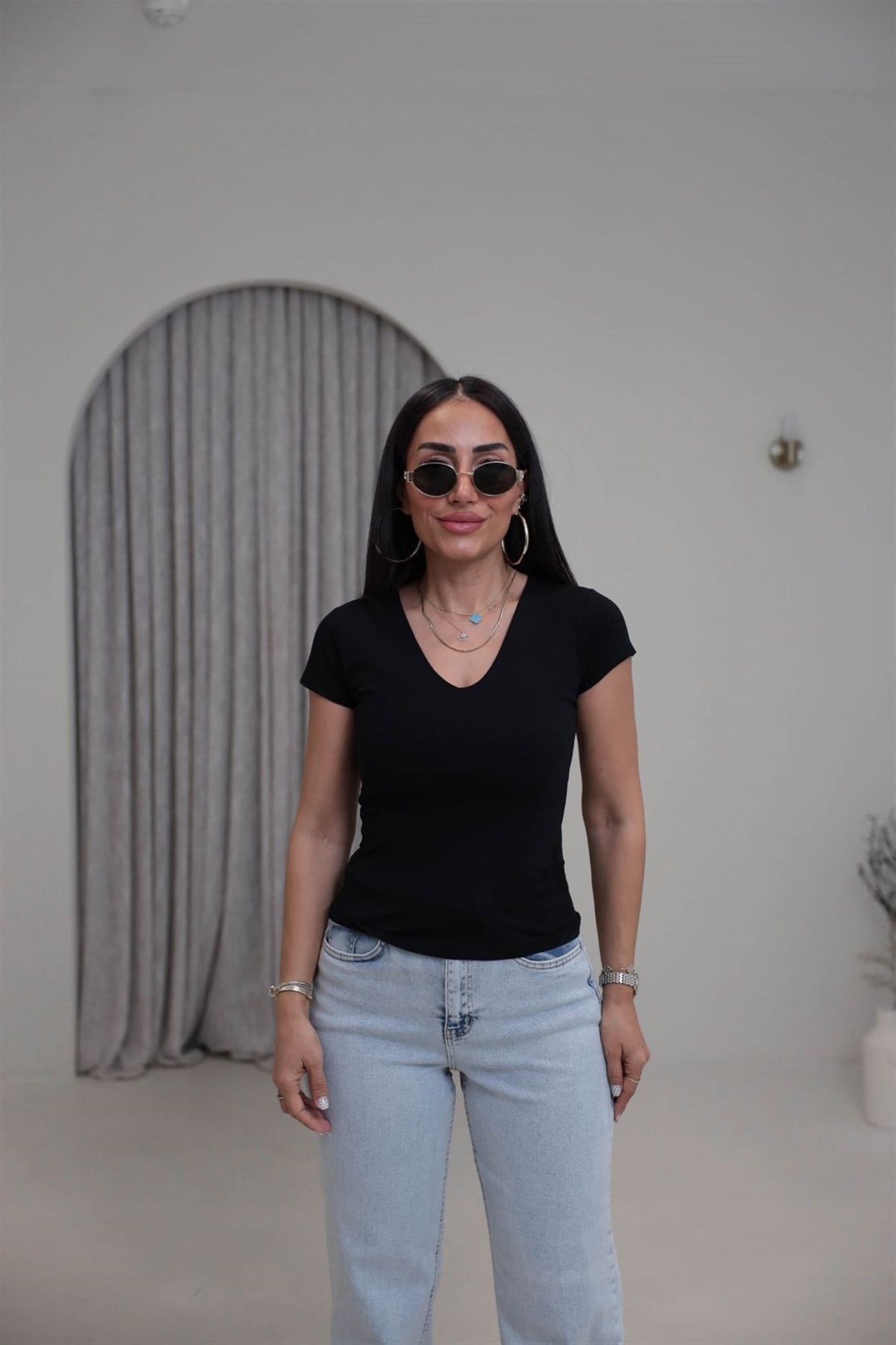 7548 V Yaka Basic Karol Tshirt SİYAH