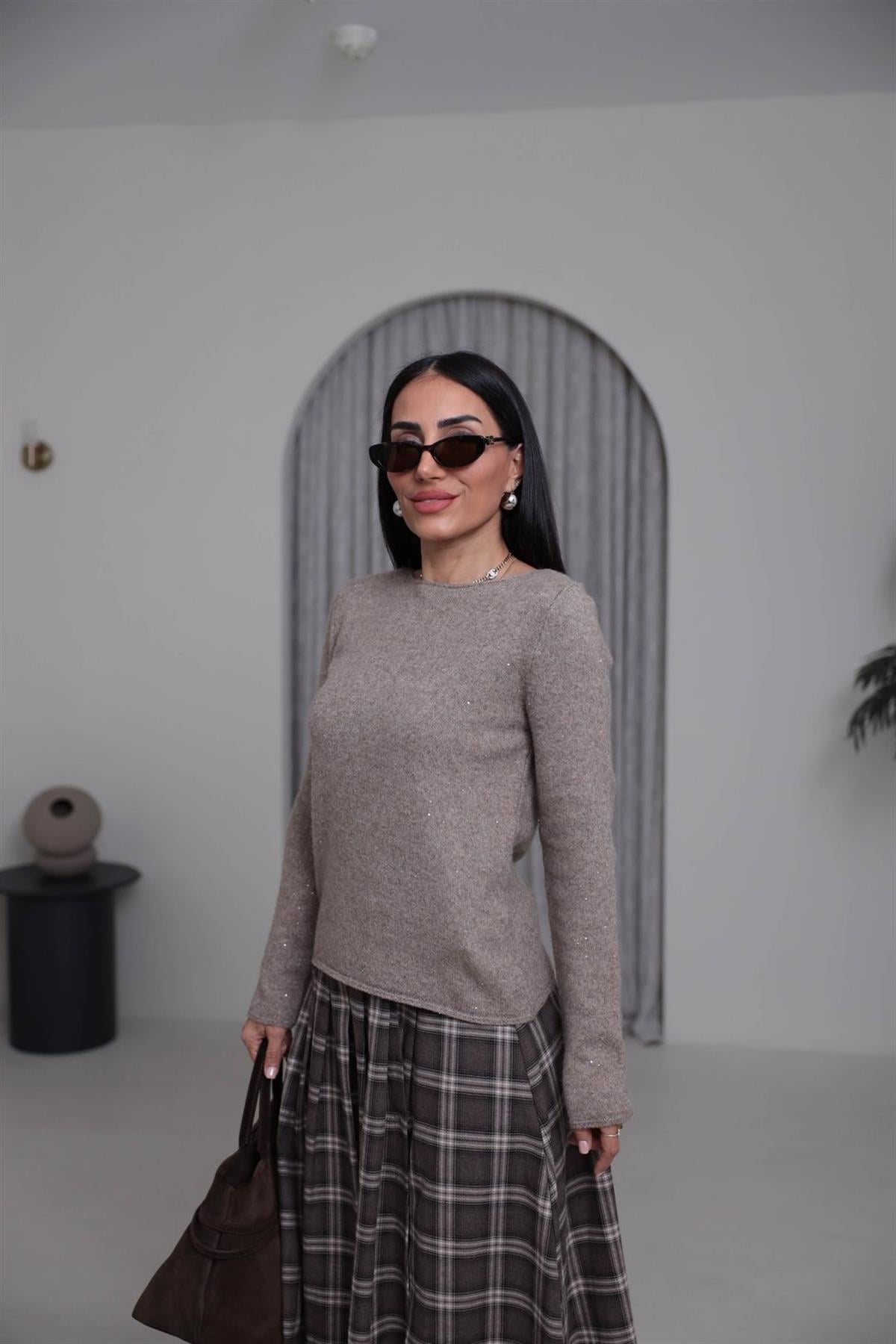 0836 Kayık Yaka Pullu Simli Triko AÇIK VİZON