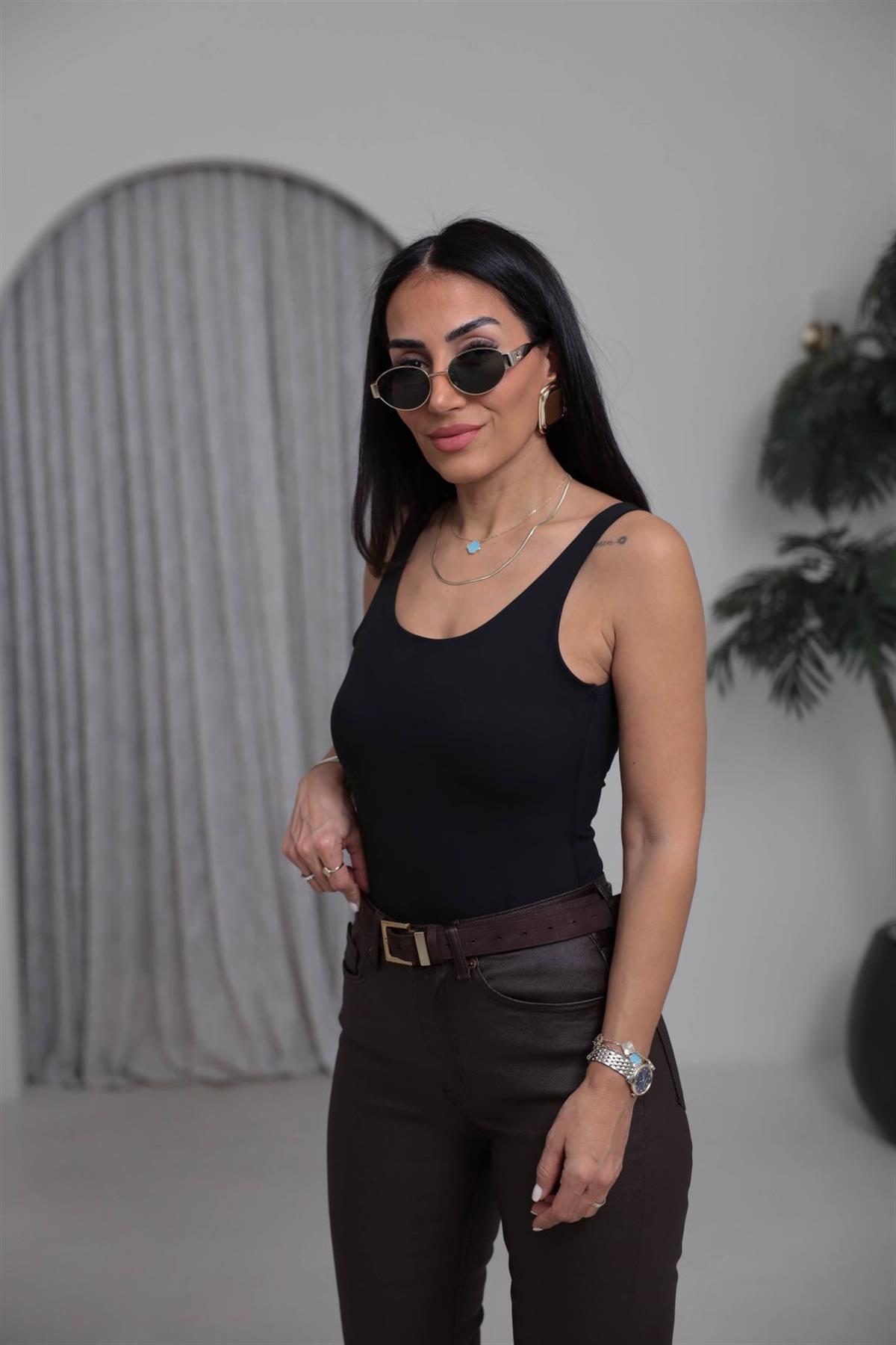 1028 Sırt Dekolteli Kalın Askılı Çıtçıtlı Bodysuit SİYAH